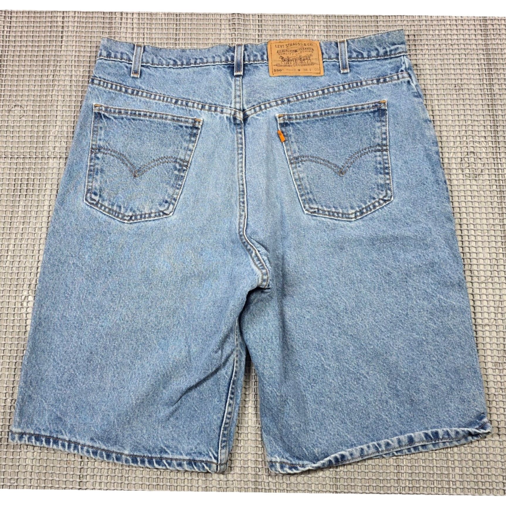 Levi's VTG Levi's 550 Relaxed Fit Denim Bermuda Shorts Mens 38 Blue OrangeTab Vintage Casual Pockets 11in Inseam Size US 38 / EU 54 - 2 Thumbnail