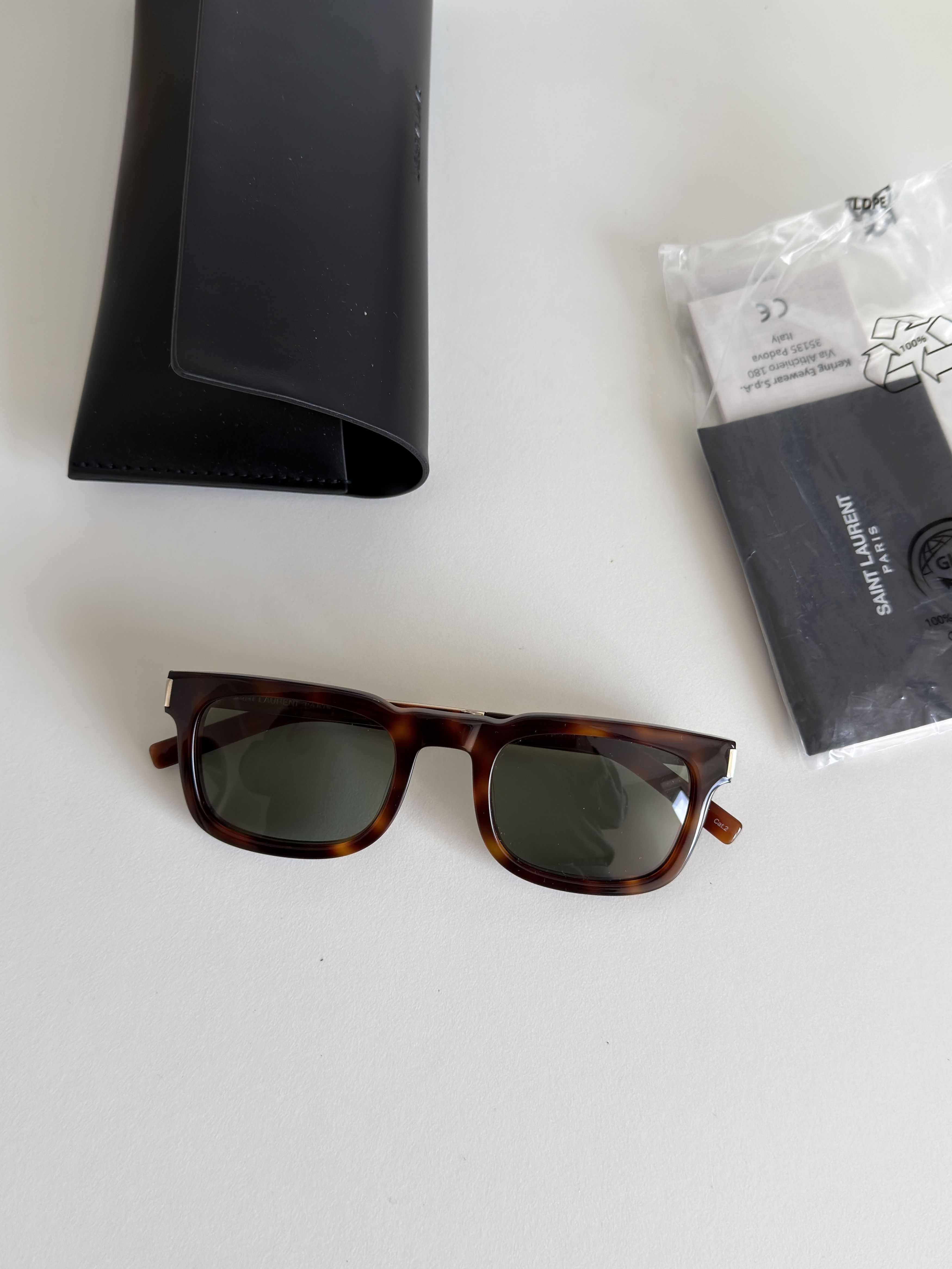 Saint Laurent Paris Saint Laurent sunglasses Size ONE SIZE - 6 Thumbnail