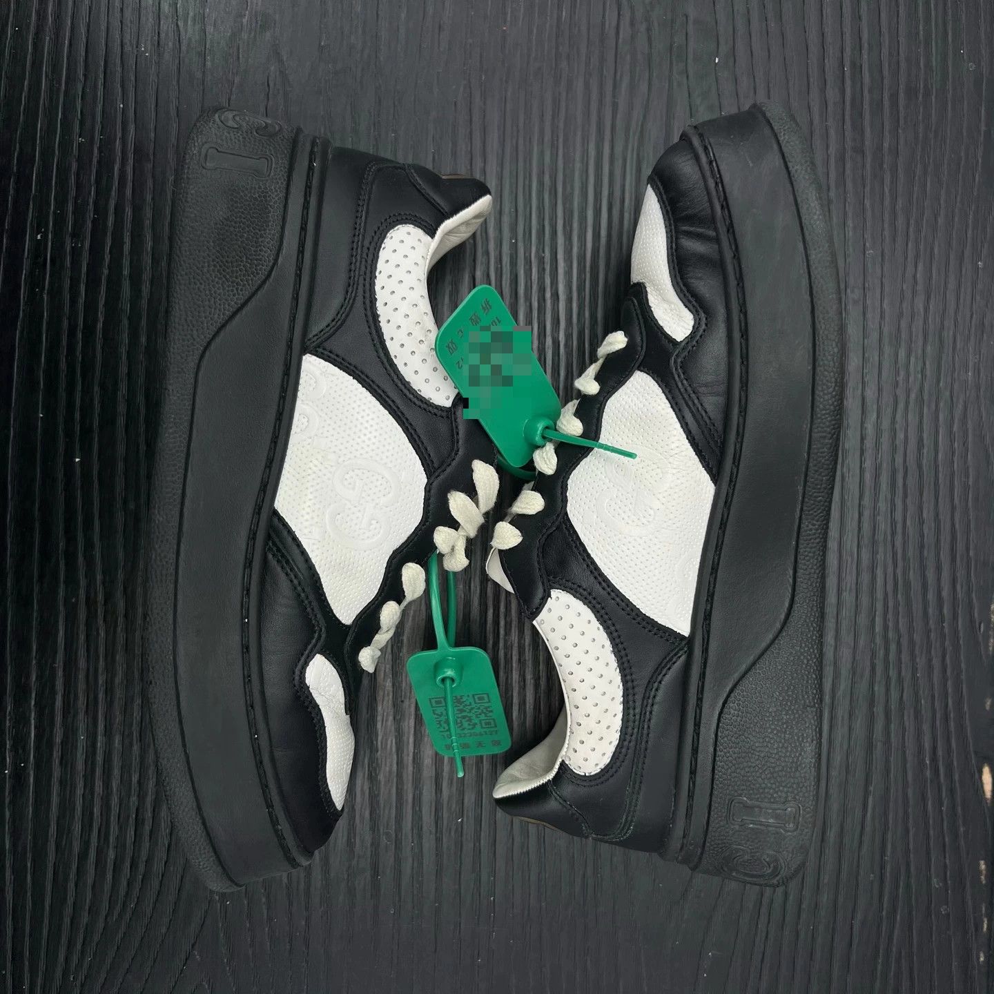 Gucci Gucci Black/White Cookie Sneakers 37.5 (New, Box) Size US 7 / IT 37 - 3 Thumbnail