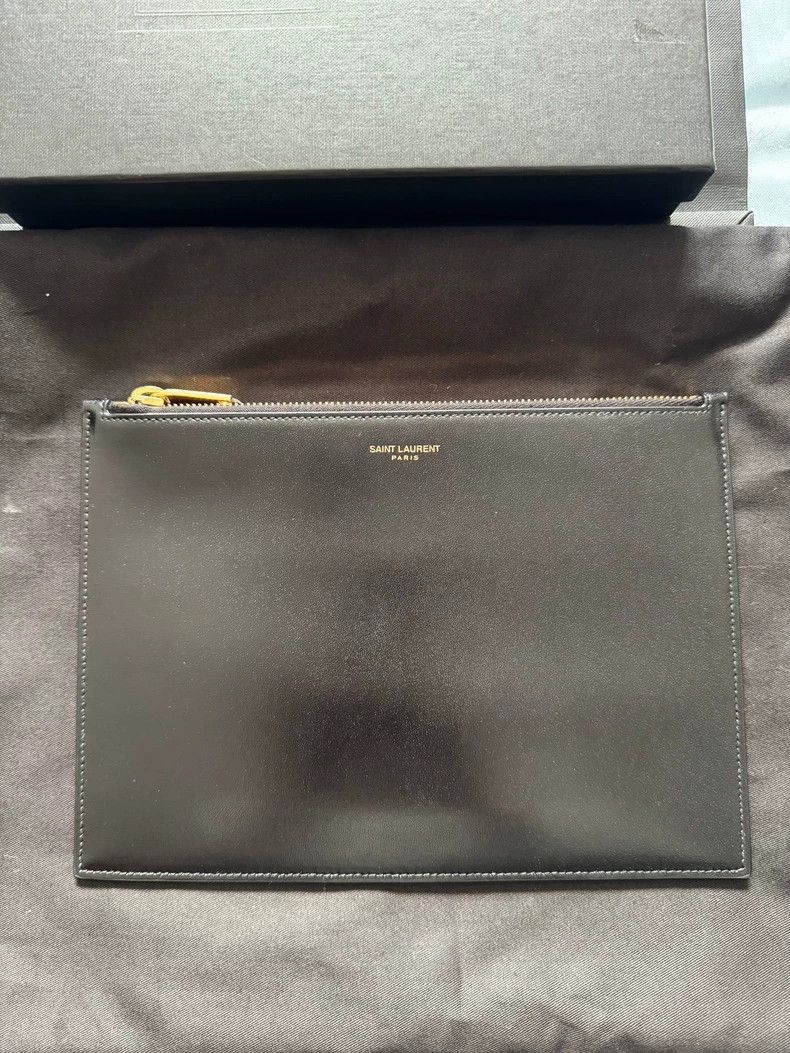 Saint Laurent Envelope Clutch Bag-dmc