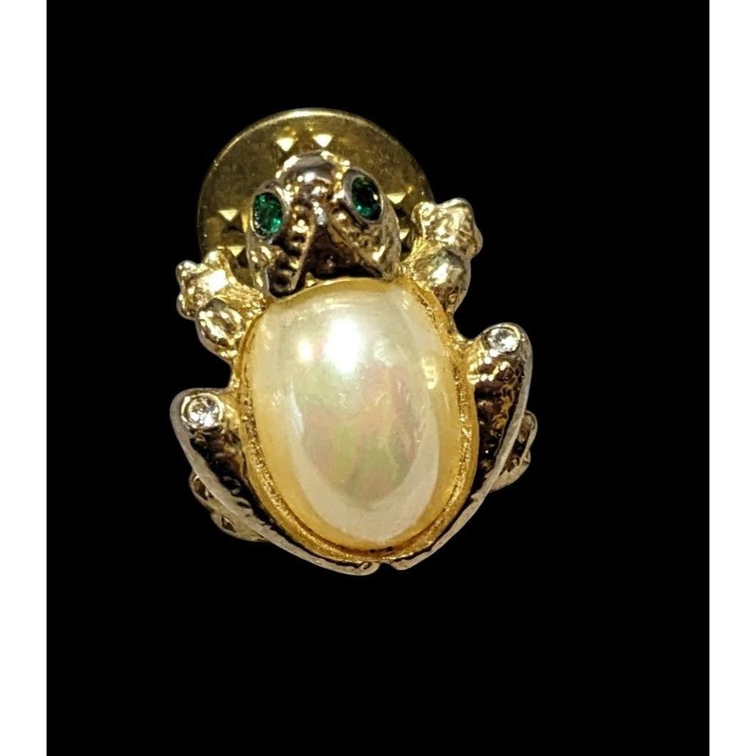 Other Vintage Gold Tone Faux Pearl Frog Lapel Pin Size ONE SIZE - 1 Thumbnail
