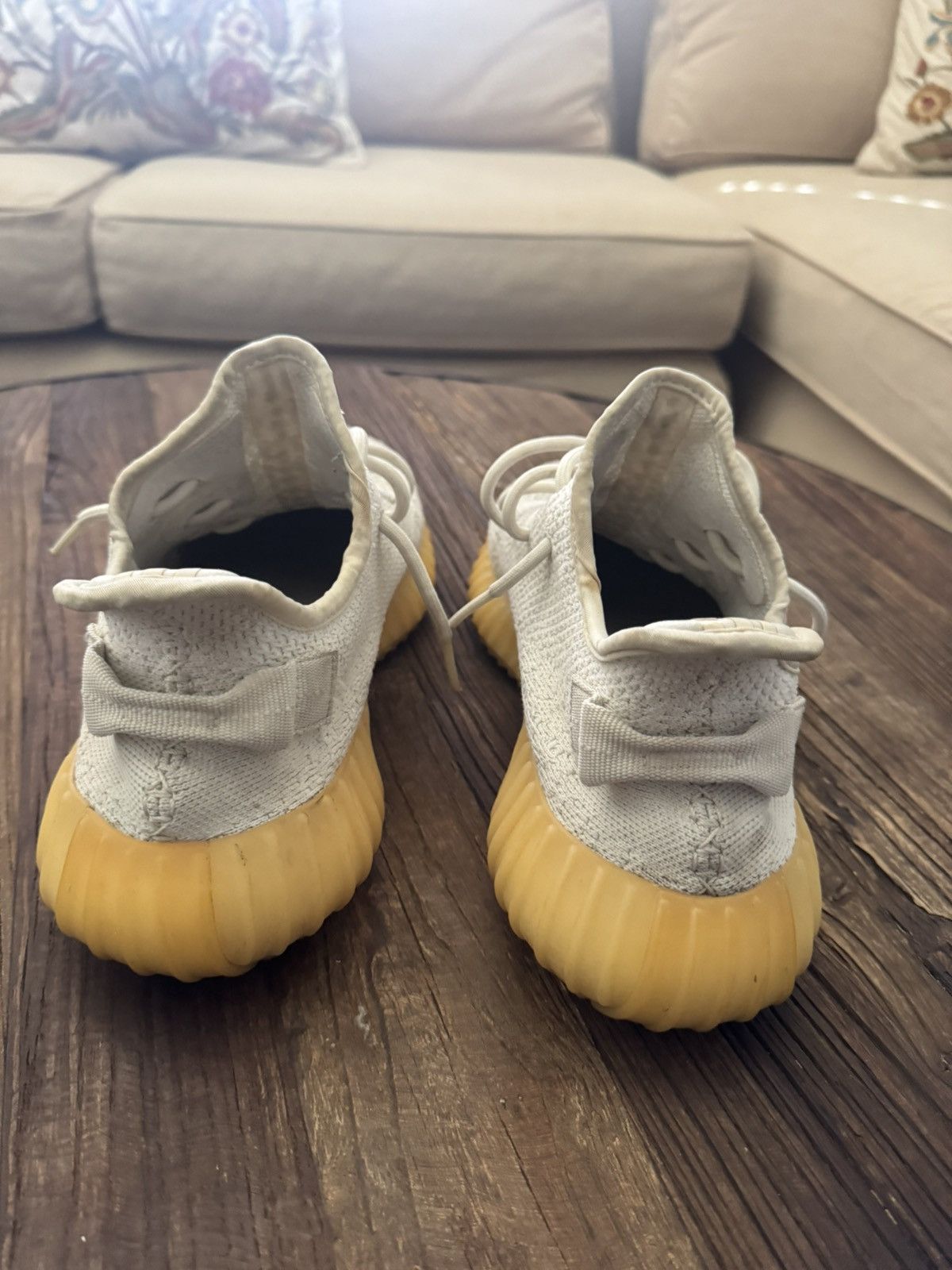 Yeezy Yeezy 350 v2 cream white Size US 9.5 / EU 42-43 - 1 Thumbnail