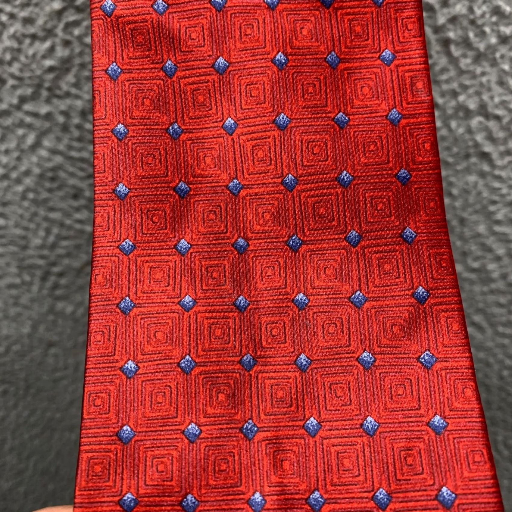 Vintage VINTAGE Charleston Tie Rack Tie Red Blue Diamond Mens 3.75 Inch 100% Silk Neck Size ONE SIZE - 4 Thumbnail