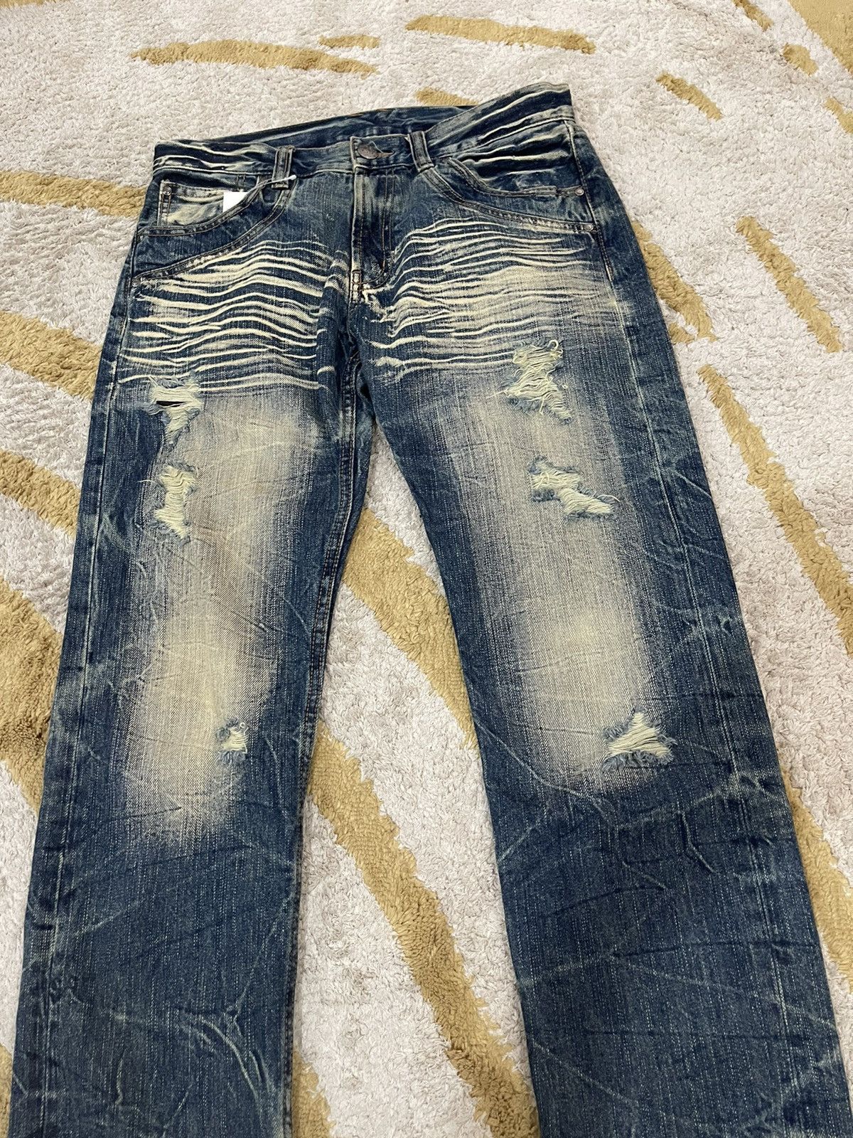 Japanese Brand ❌ON SALE❌ Flare Jeans Distressed Watermark Design Claw Size US 32 / EU 48 - 2 Thumbnail