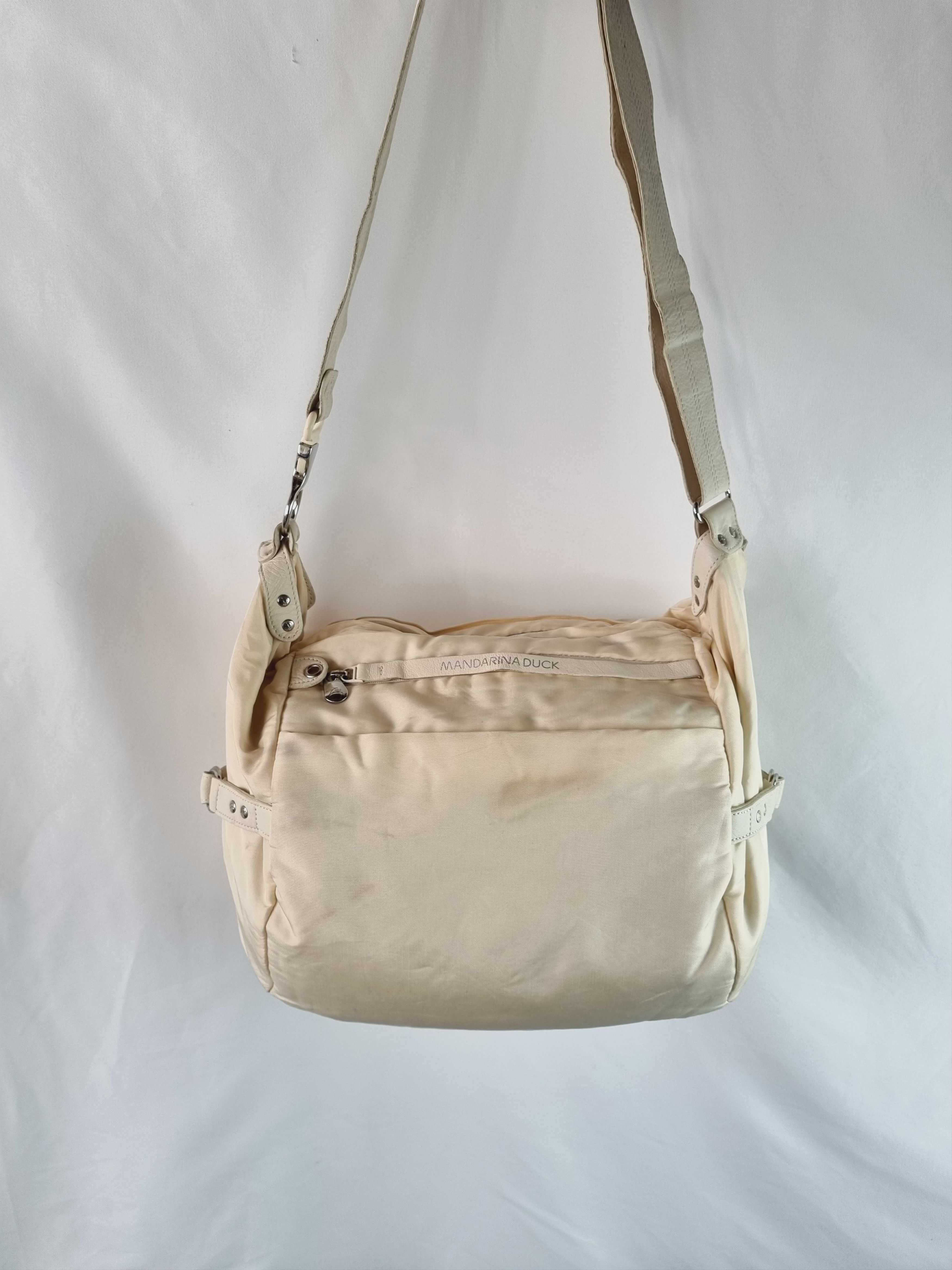 Japanese Brand × Mandarina Duck × Vintage Mandarina Duck Roomy Dirty Nylon Shoulder Bag Size ONE SIZE - 1 Thumbnail