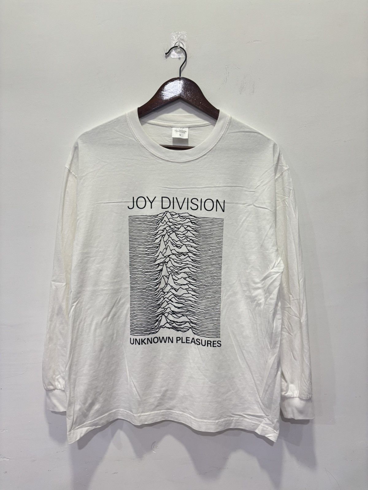 Joy Division Joy Division Unknown Pleasure Longsleeve Tshirt Size US M / EU 48-50 / 2 - 1 Thumbnail