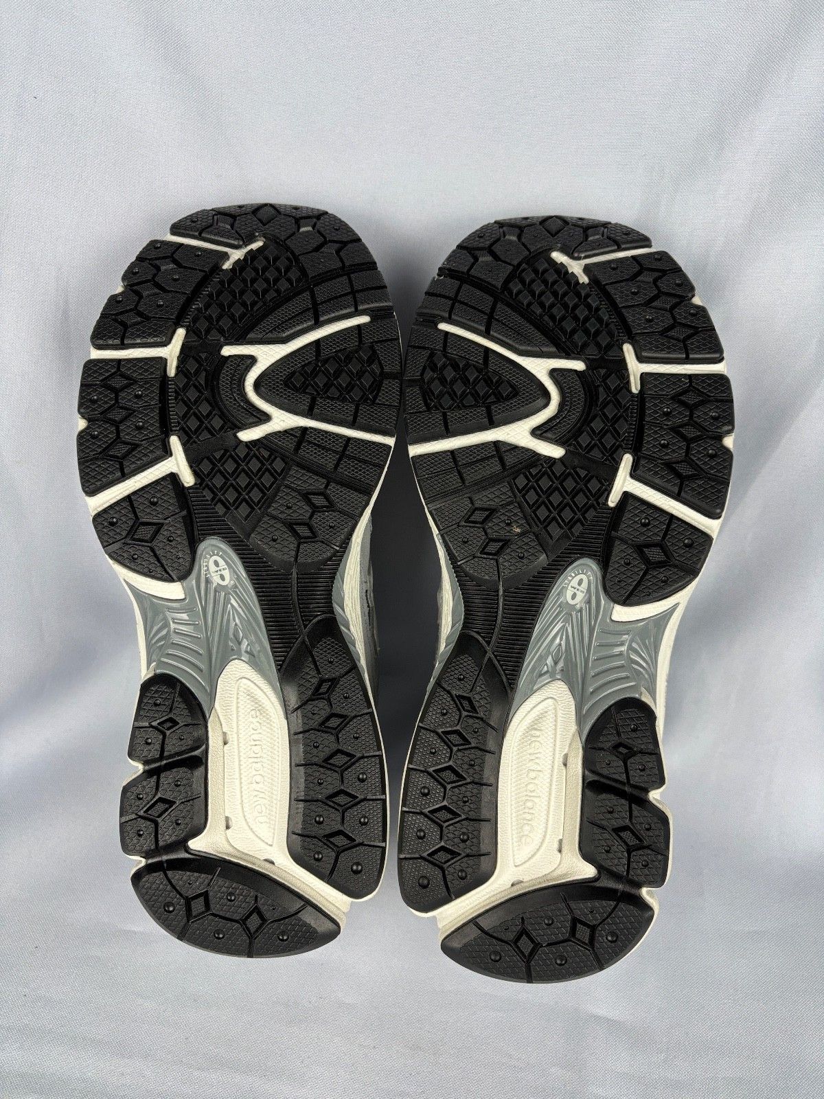 New Balance New Balance 2002R Suede Shoes US 6 UK 4 EU 37 CM 22.5 Size US 6 / IT 36 - 10 Thumbnail