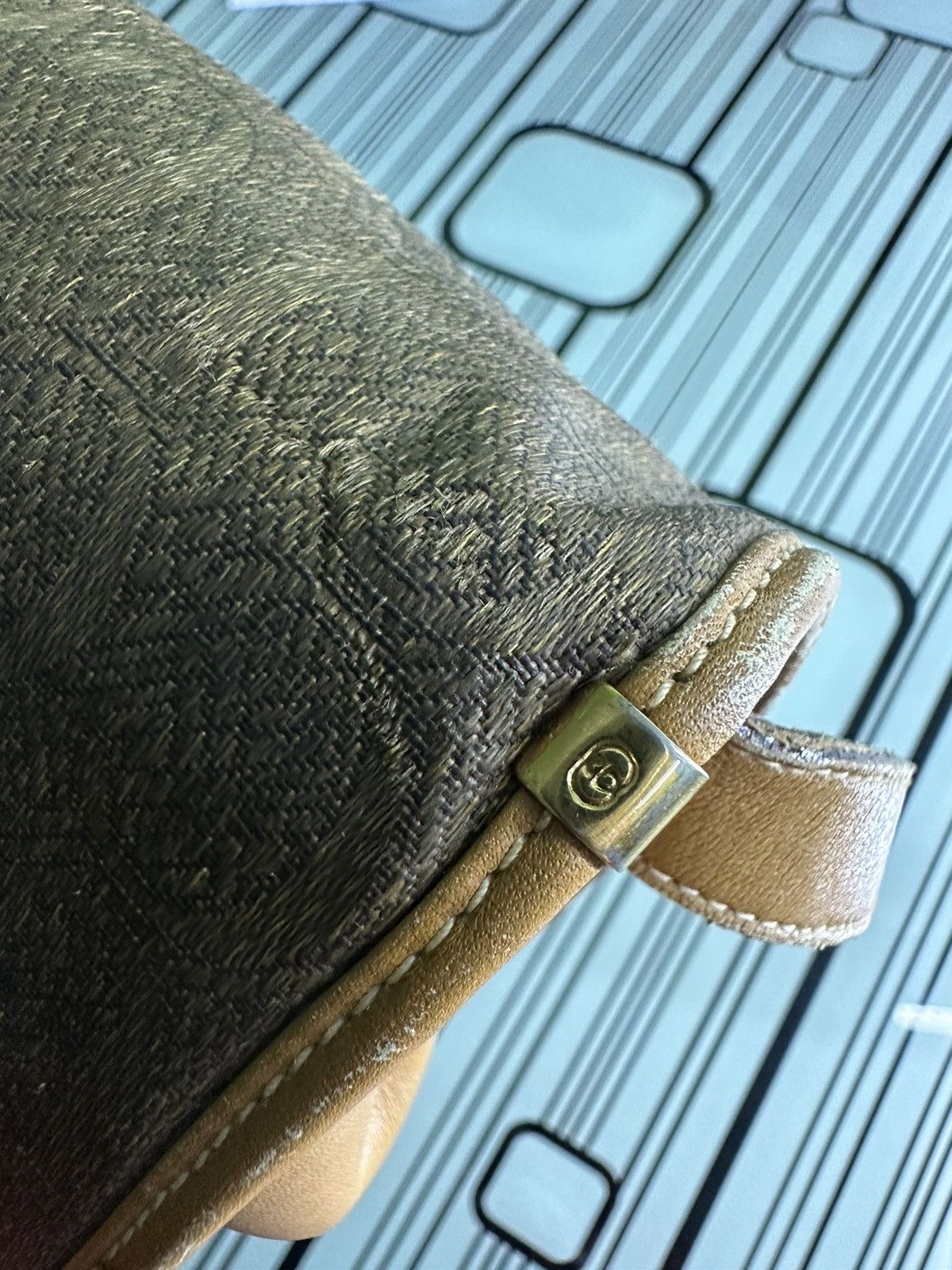 Gucci Vintage GG Gucci Shoulder Bag Size ONE SIZE - 10 Thumbnail