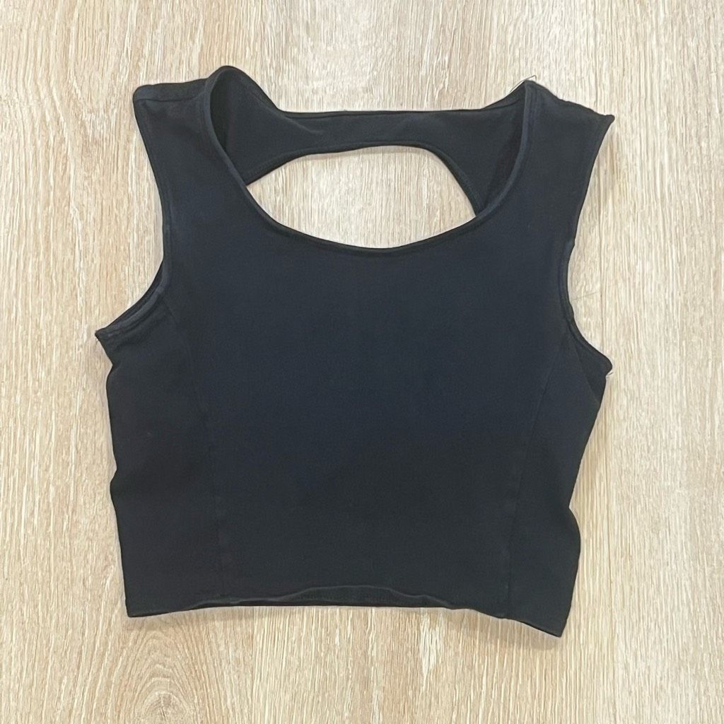 Other So Black Built in Bra Crop Top, Large Keyhole Cutout Back, S Size XS / US 0-2 / IT 36-38 - 7 Thumbnail