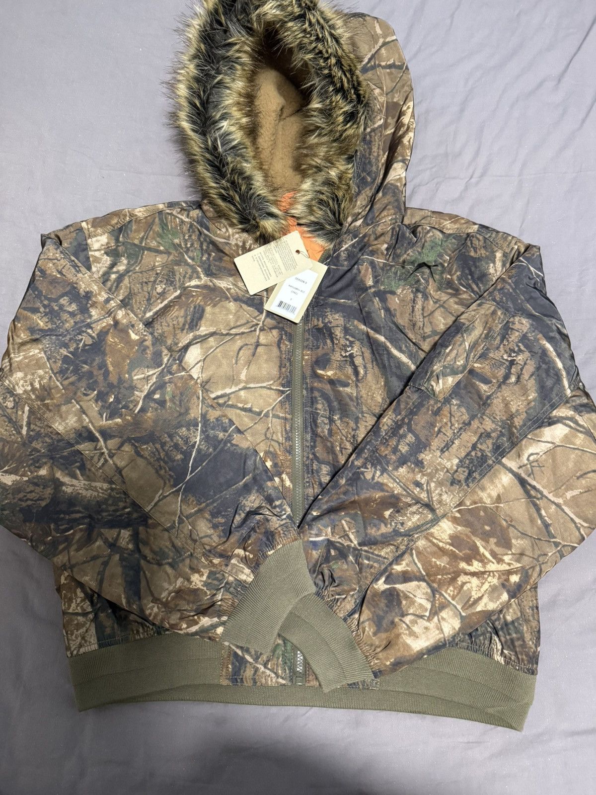 Yeezy Yeezy Season 5 double sided Tree Camo Fur ma-1 Bomber Jacket Size US S / EU 44-46 / 1 - 1 Thumbnail