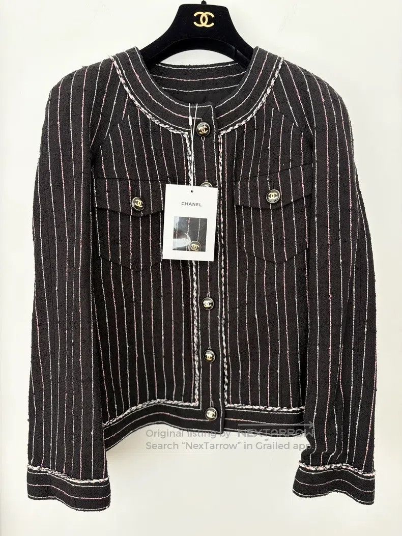 Chanel Chanel Black round-neck pink white vertical striped jacket Size XS / US 0-2 / IT 36-38 - 1 Thumbnail