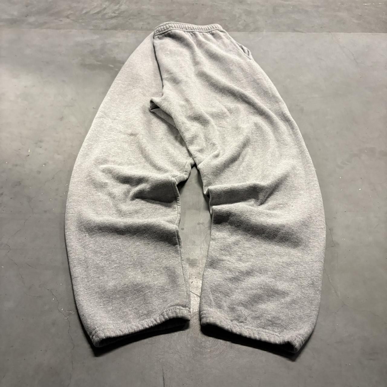 Japanese Brand × Vintage Crazy Vintage Y2K/2000s Baggy Grey Loungewear Sweatpants! Size US 36 / EU 52 - 2 Thumbnail