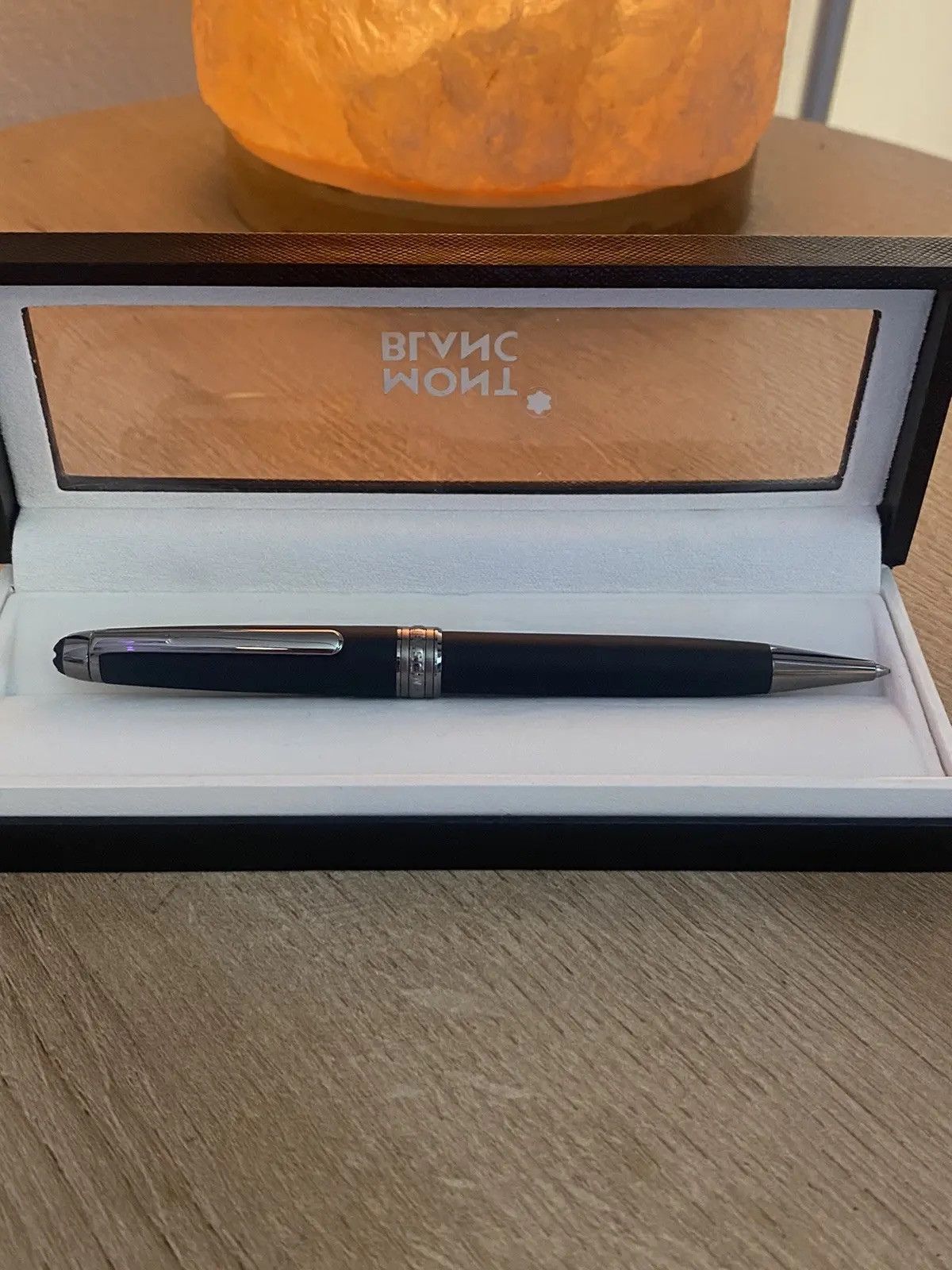 Montblanc *RARE* Ultra Black Meisterstück Ballpoint Pen - Montblanc Size ONE SIZE - 1 Thumbnail