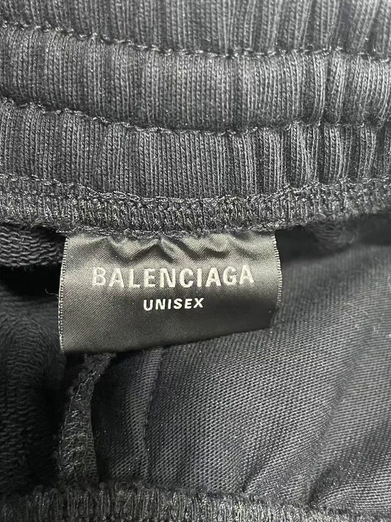 Balenciaga Balenciaga size XXS Manchester United Trousers Size US 27 - 7 Thumbnail