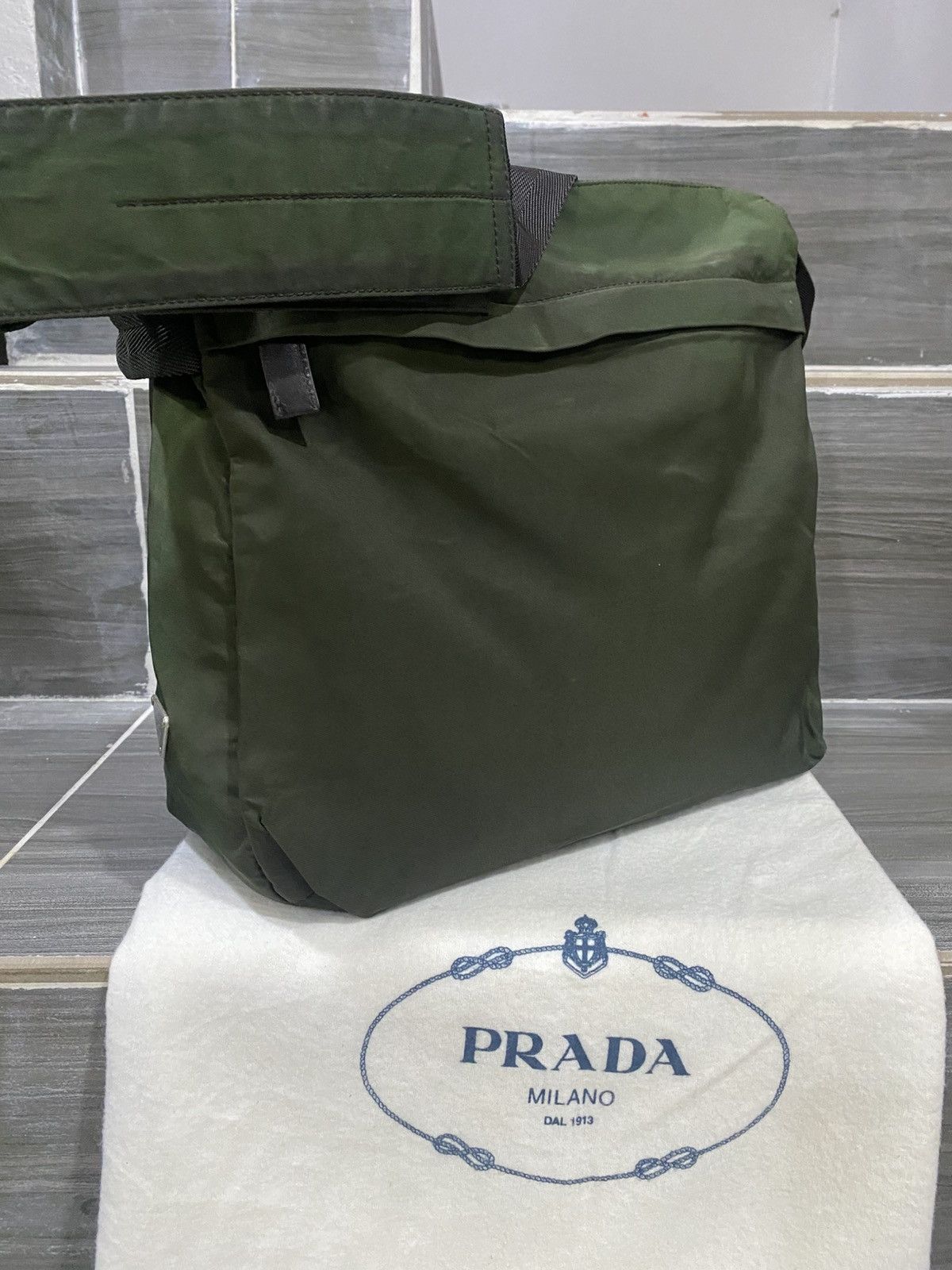 Prada Prada Tessuto Pocono Square Nylon Shoulder Bag Green Size ONE SIZE - 4 Thumbnail