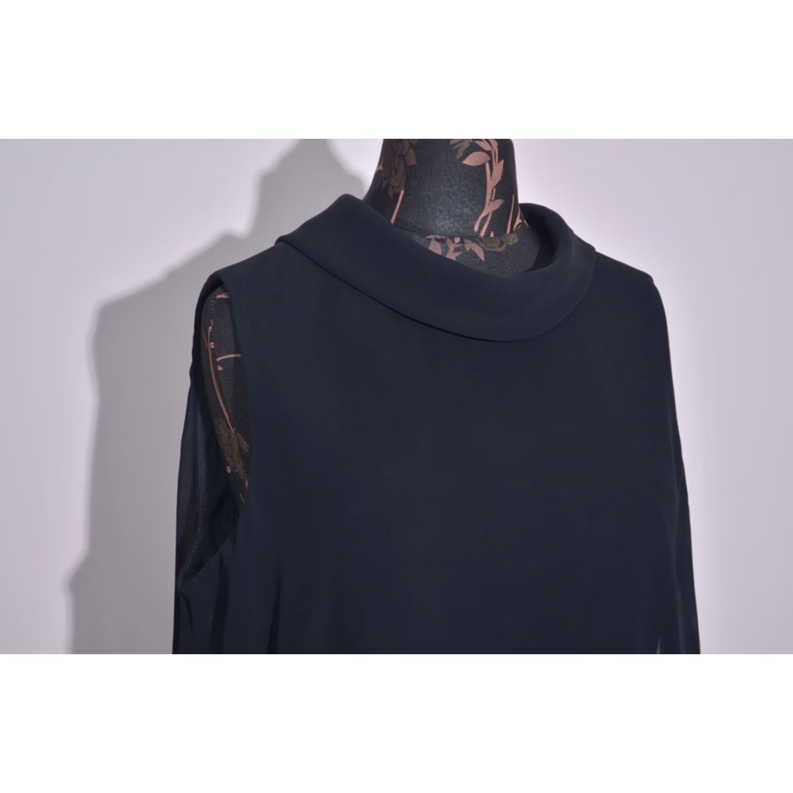 Joseph Ribkoff Joseph Ribkoff Black Chiffon Overlay Cape Shift Dress Sleeveless Back Zip UK18 Size XXL / US 16-18 / IT 52-54 - 4 Thumbnail