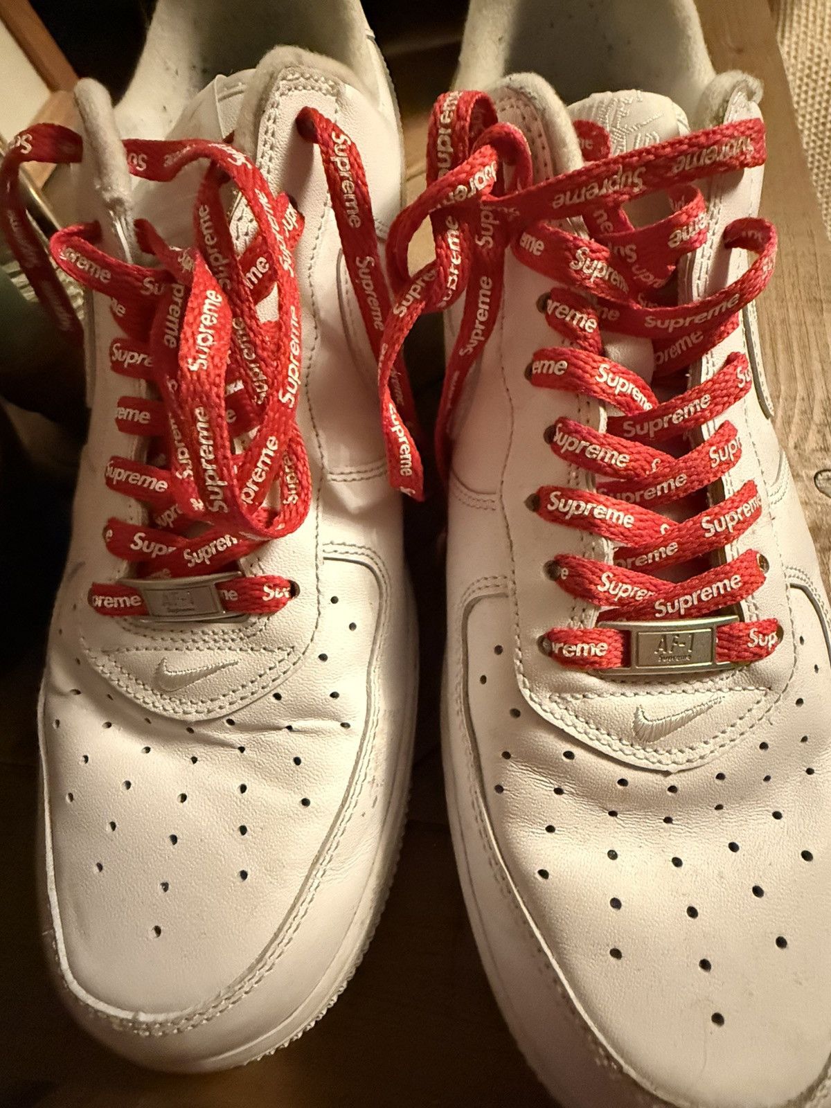 Nike × Supreme Supreme x Nike white Air Force 1 Size US 10.5 / EU 43-44 - 4 Thumbnail