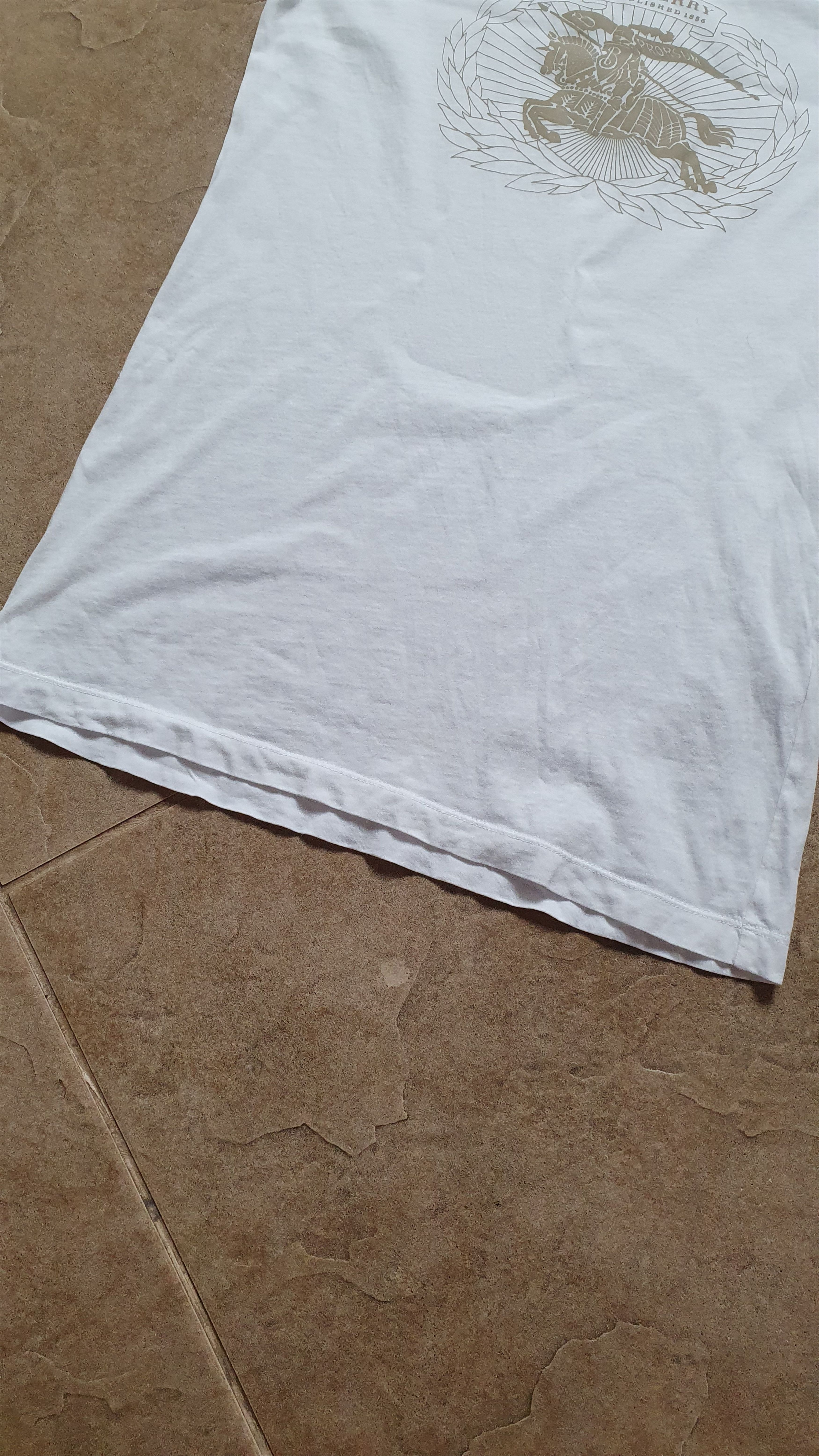 Burberry Women's t shirts Burberry London Authentic Big Logo Size S / US 4 / IT 40 - 14 Thumbnail