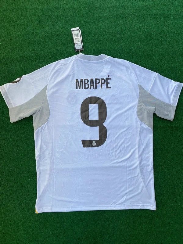 Adidas Real Madrid 25/26 Mbappe Home Shirt Size XL Size US XL / EU 56 / 4 - 1 Thumbnail