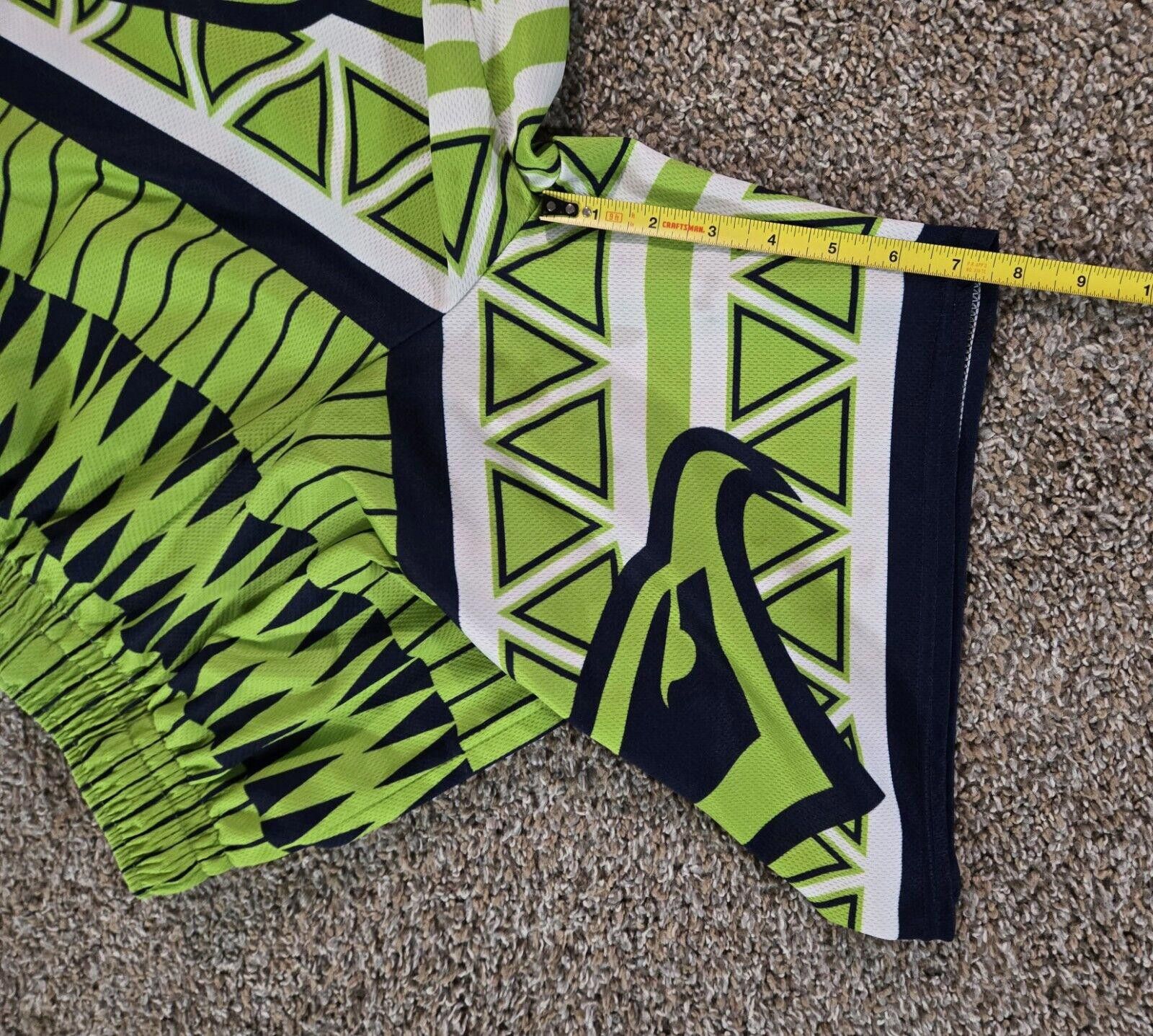 Designer Lax World Blue And Green Shorts Size Medium Size US 32 / EU 48 - 5 Thumbnail