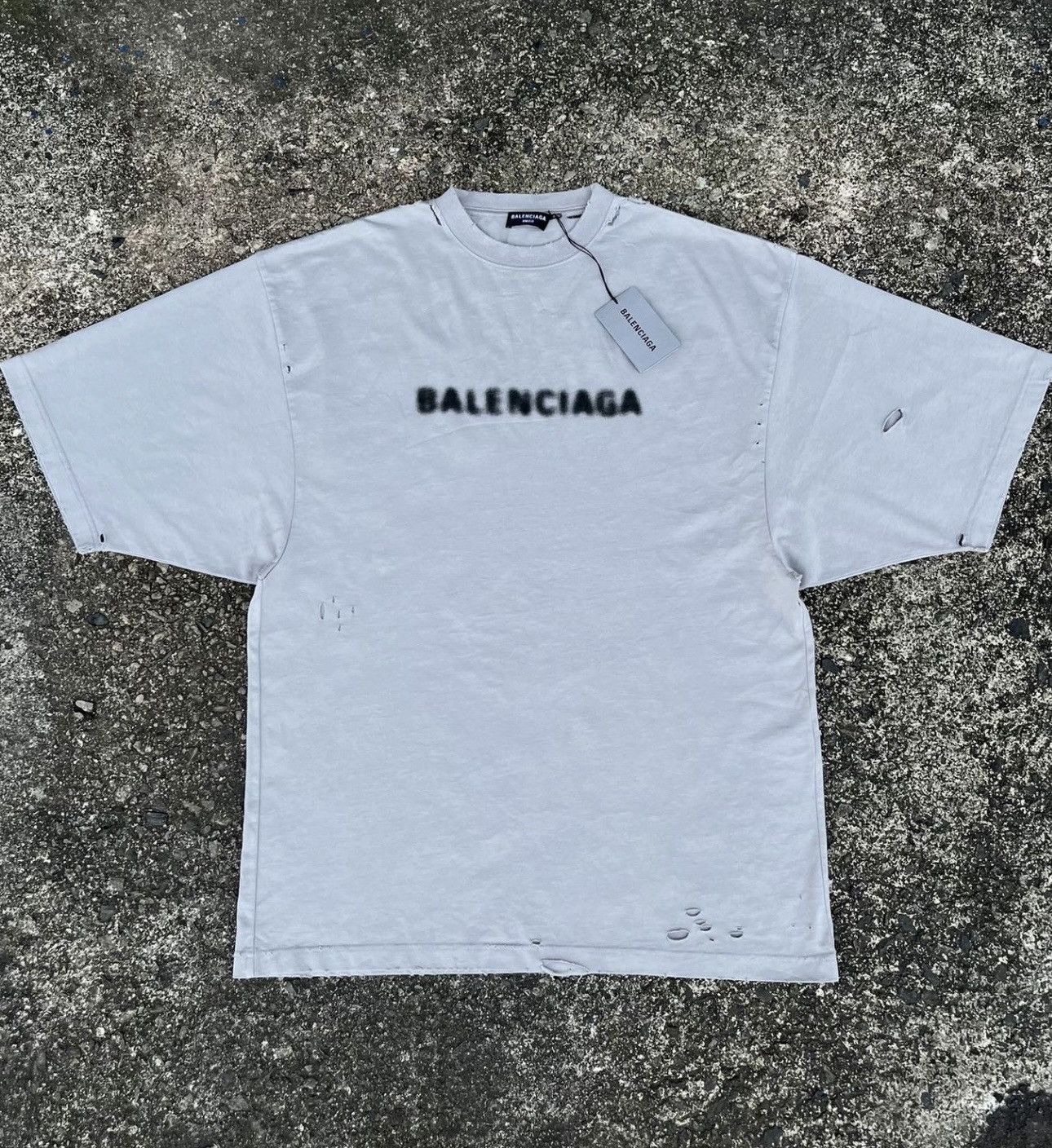 Balenciaga Balenciaga blurred logo distressed tee Size US XXS / EU 40 - 8 Thumbnail