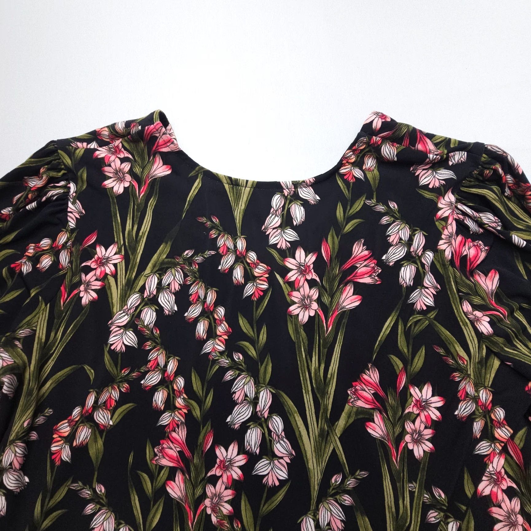 Karl Lagerfeld VINTAGE Karl Lagerfeld Paris Blouse 1X Plus Size Floral Boho Puff Sleeve V Neck Button Size XL / US 12-14 / IT 48-50 - 8 Thumbnail