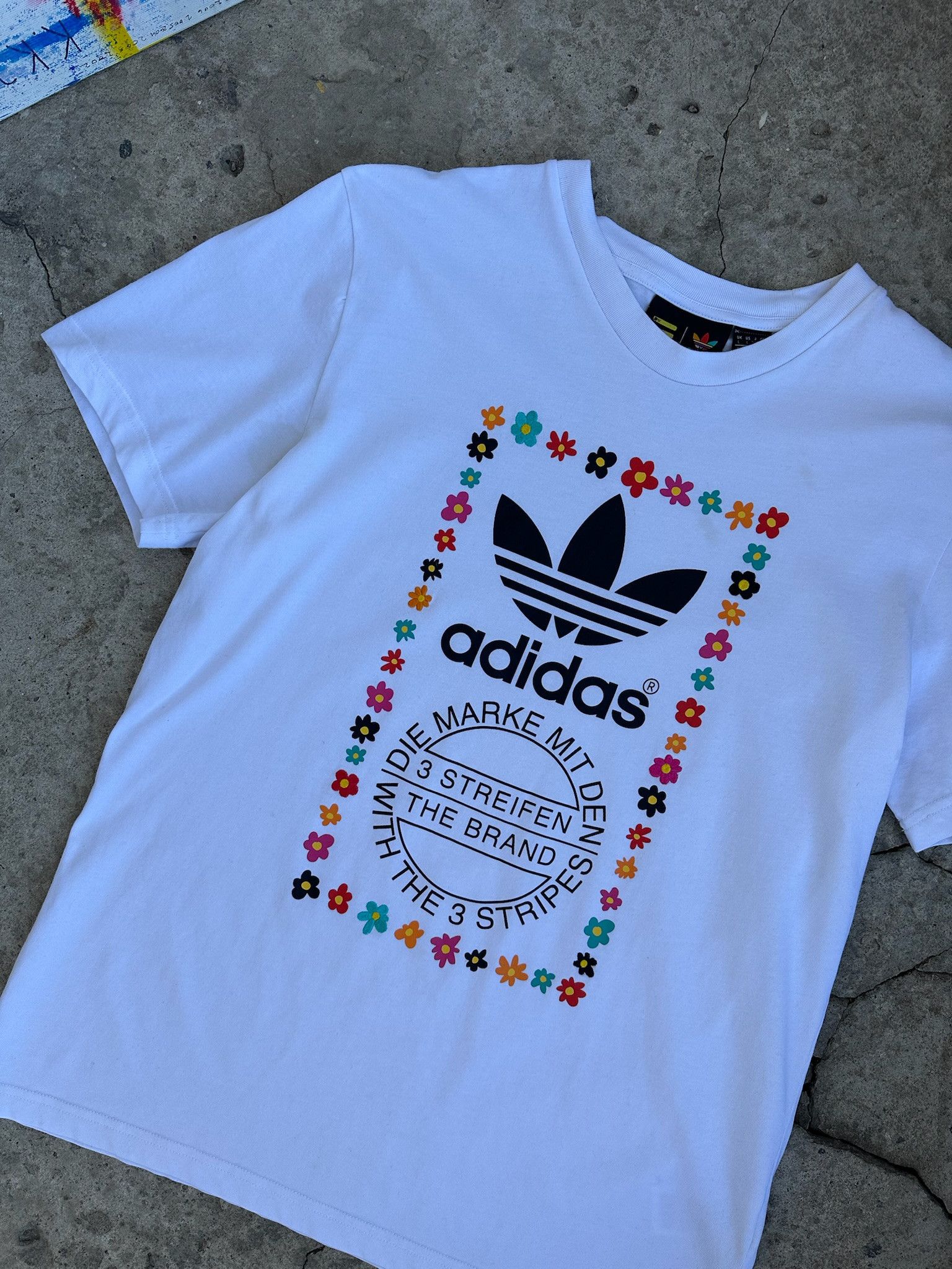 Adidas × Pharrell Adidas x Pharell Williams T-shirt Size US L / EU 52-54 / 3 - 3 Thumbnail