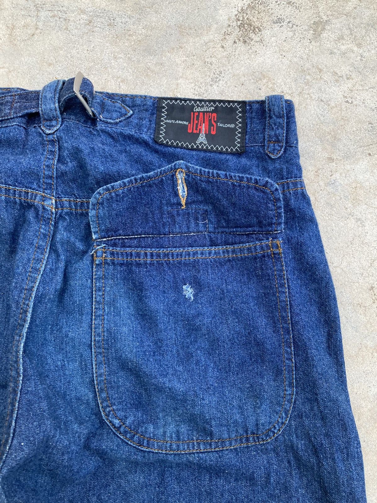 Jean Paul Gaultier Vintage 80’s Gaultier Jean’s Bucke Back Jean Paul Gaultier Size 30" / US 8 / IT 44 - 20 Thumbnail