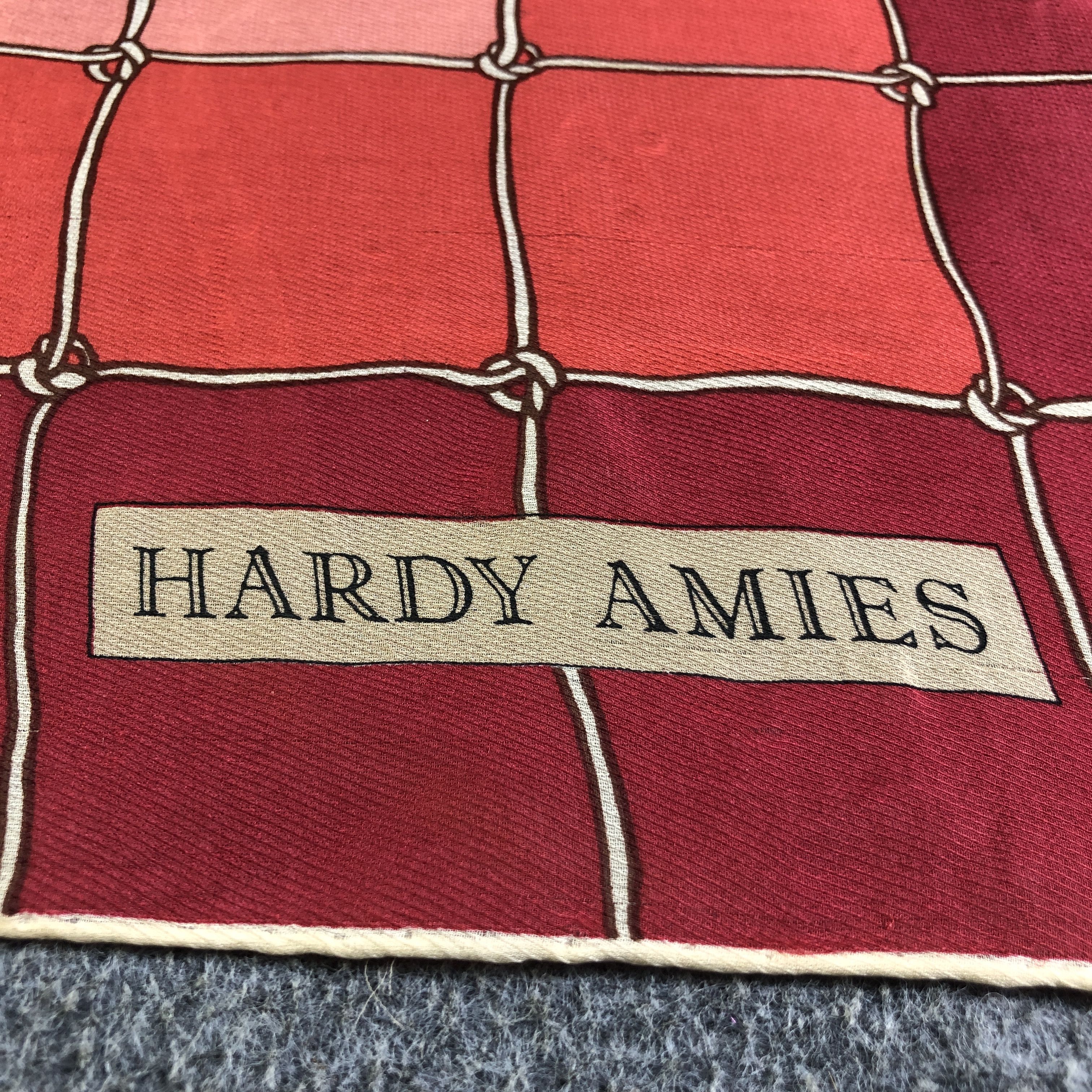 Hardy Amies Hardy Amies Hand Rolled Silk Scarf M977 Size ONE SIZE - 4 Thumbnail