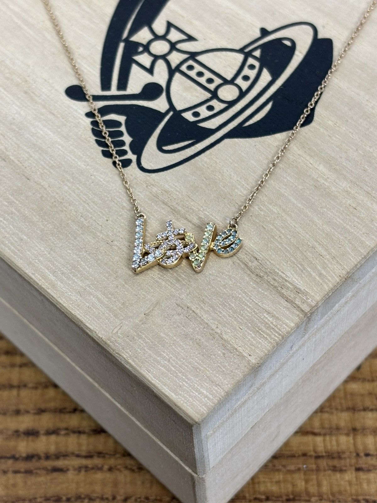 Vivienne Westwood Vivienne Westwood Love Inscription Pendant Necklace Gold Size ONE SIZE - 2 Thumbnail