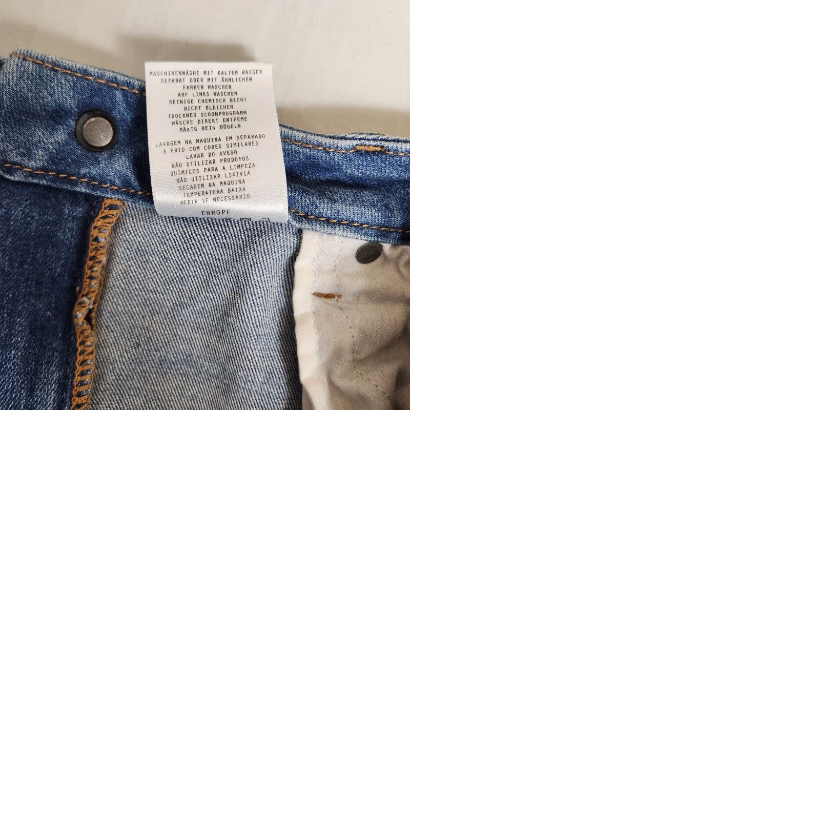 Miss Me Miss Me Jeans |29| Mid Rise M2207CF Crop Fray Flare Denim Womens Regulate? Size 29" - 9 Thumbnail