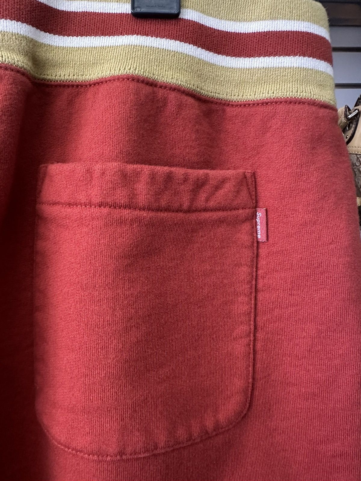 Supreme SUPREME STRIPED RIB LOGO SWEAT PANTS FW18 RED LARGE Size US 34 / EU 50 - 4 Thumbnail