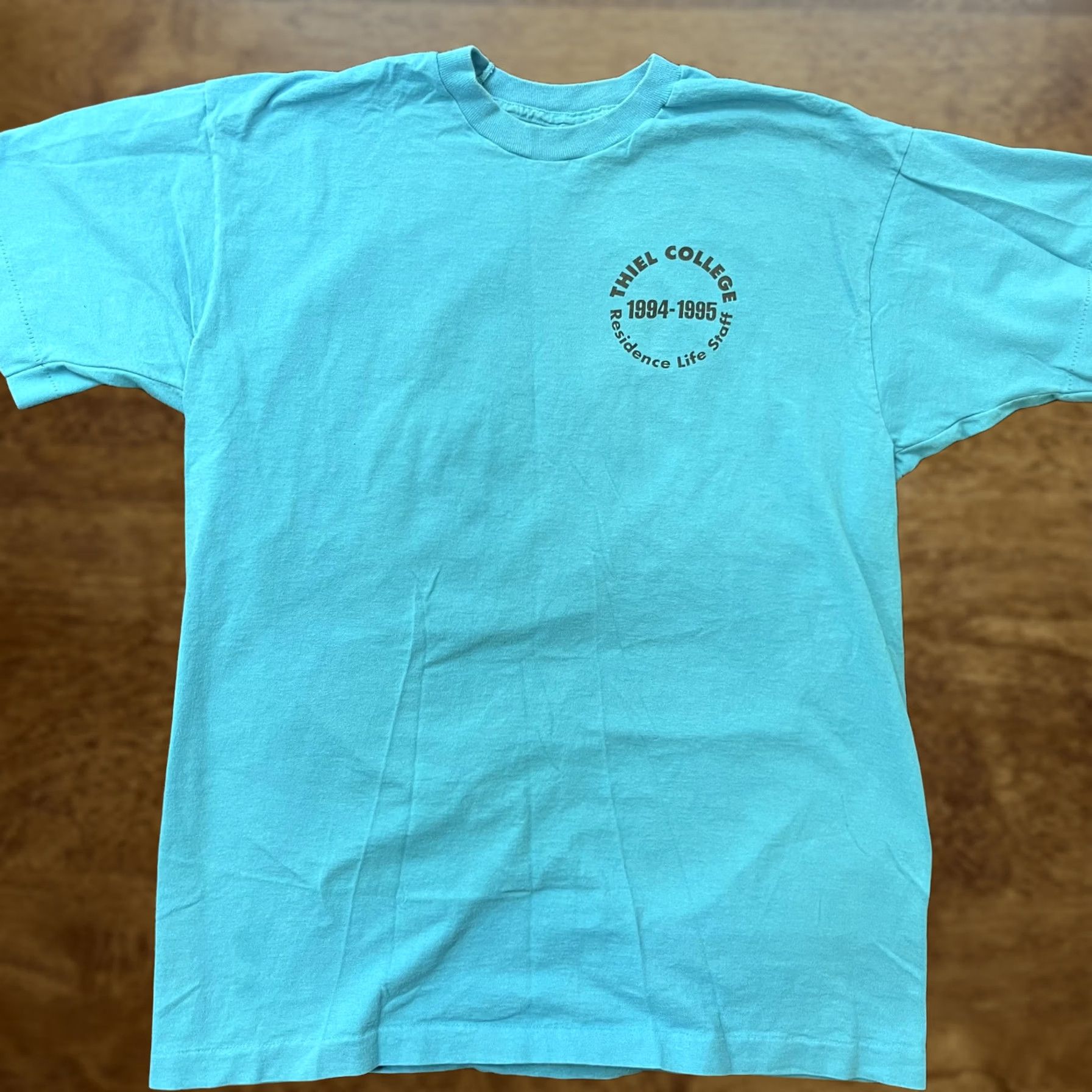 Fruit Of The Loom VINTAGE Thiel College Penguins Shirt Mens XL Blue Size US XL / EU 56 / 4 - 1 Thumbnail