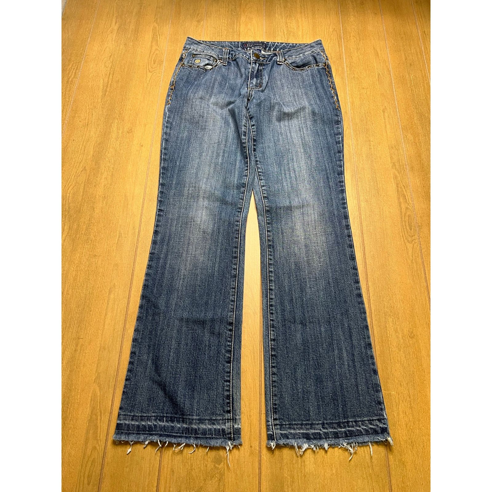Vintage Vintage BACCINI Women's Sz 8 Mid Rise Flared Y2K western Size 30" / US 8 / IT 44 - 2 Thumbnail