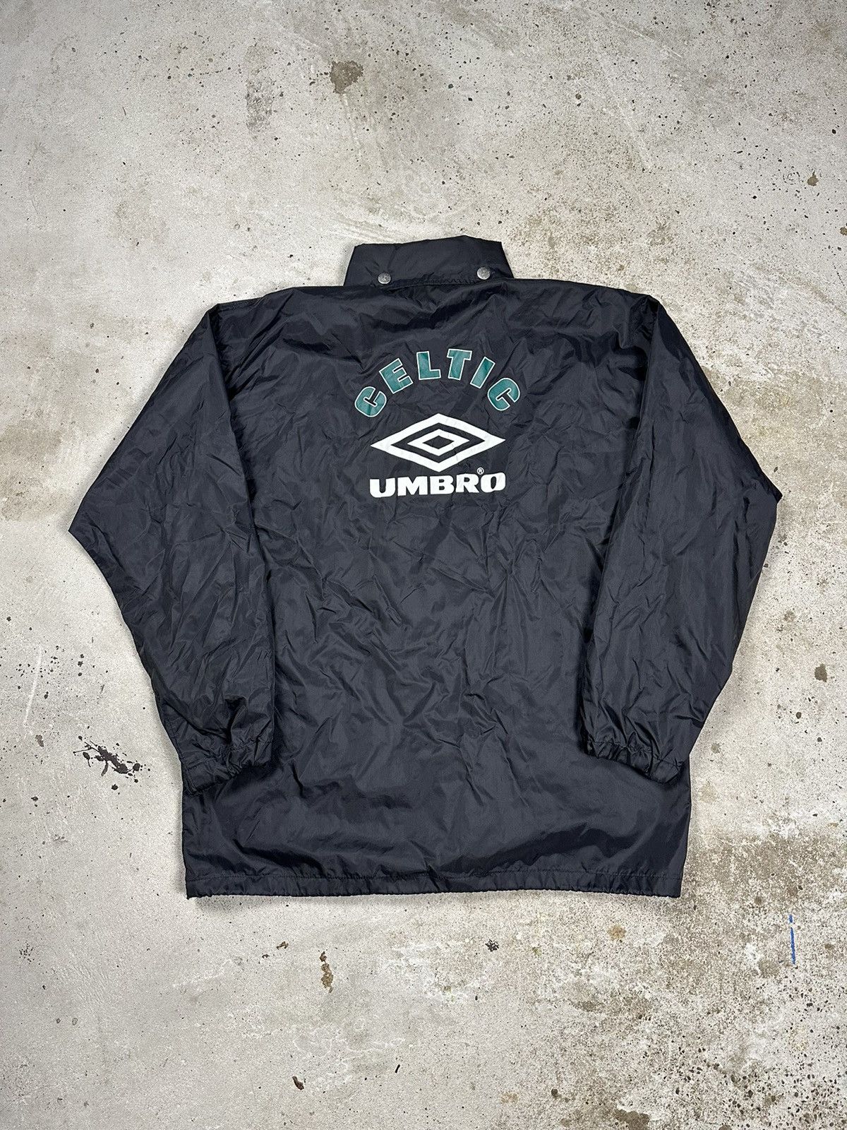 Soccer Jersey × Umbro × Vintage Vintage 90s Umbro x Celtic Black 