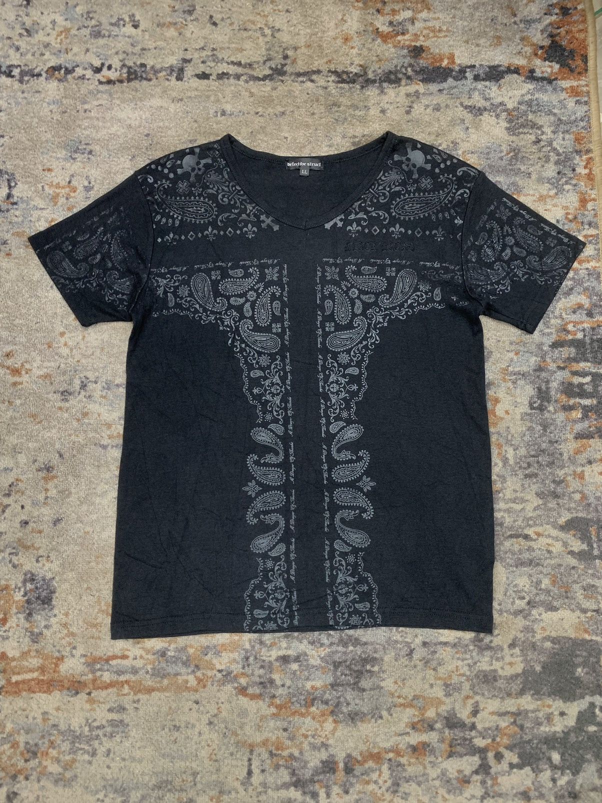 defective struct The Virgin Mary skulls stone black style
