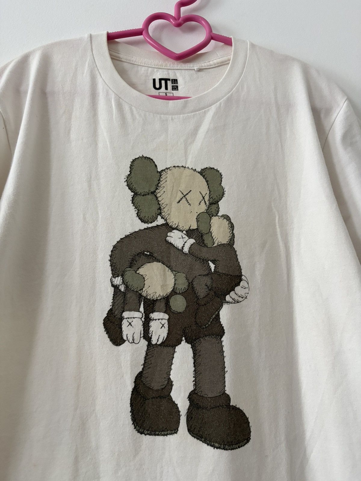 Kaws × Uniqlo Rare KAWS X Uniqlo Graphic Embroidered XX White Tee Size US S / EU 44-46 / 1 - 2 Thumbnail