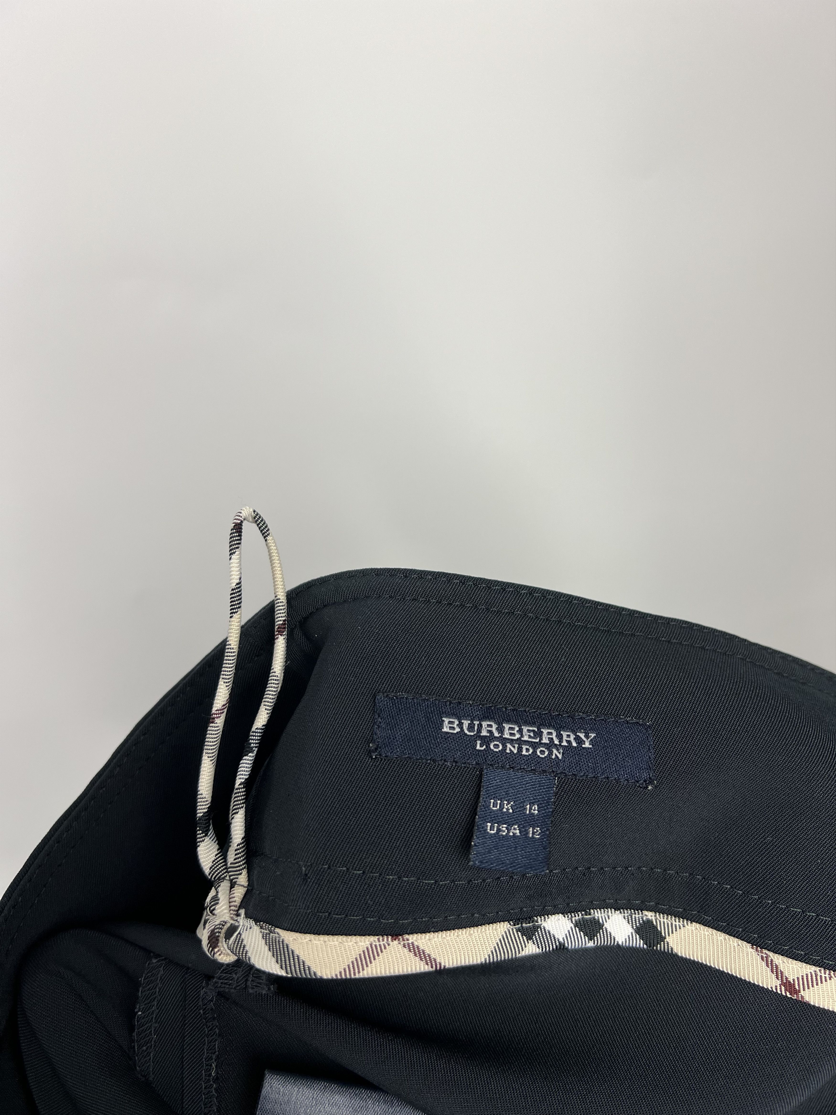 Burberry Burberry London Midi Skirt Size UK14 Size 34" / US 12 / IT 48 - 6 Thumbnail