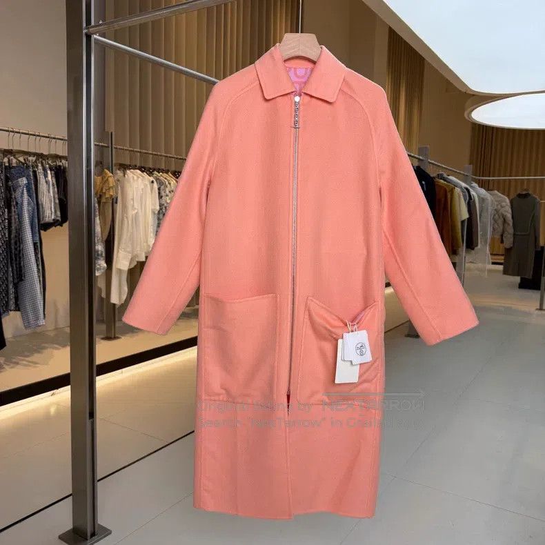 Hermes Hermes Peach Pink Pig Nose Button Double-Sided Wear Cashme Size 4XL / US 24-26 - 1 Thumbnail