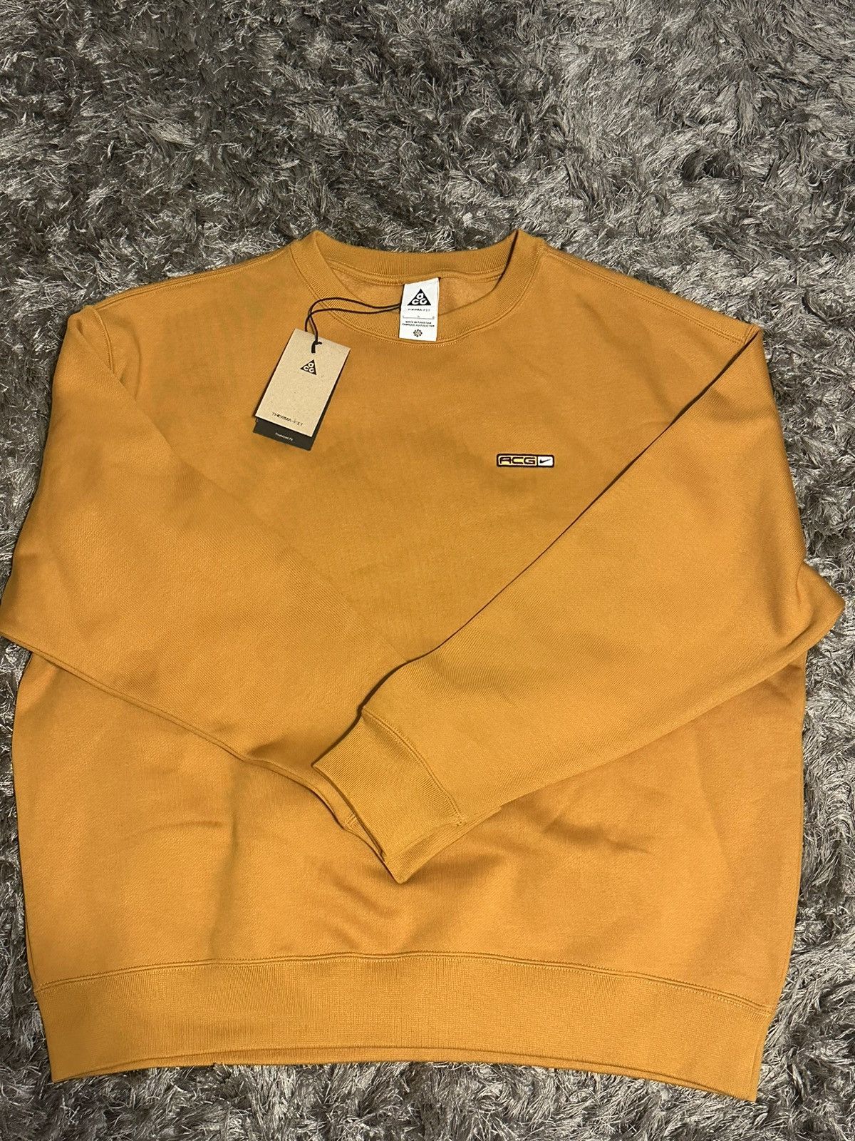 image of Nike Acg Sweatshirt/thermal in Yellow, Men's (Size Large)