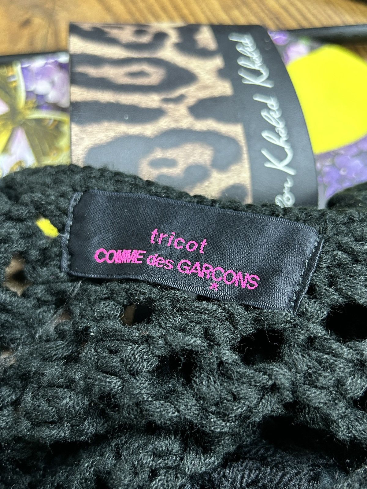 Tricot Comme des Garcons Vintage Comme Des Garcons Tricot Crochet Flower Wool Vest M Size M / US 6-8 / IT 42-44 - 6 Thumbnail