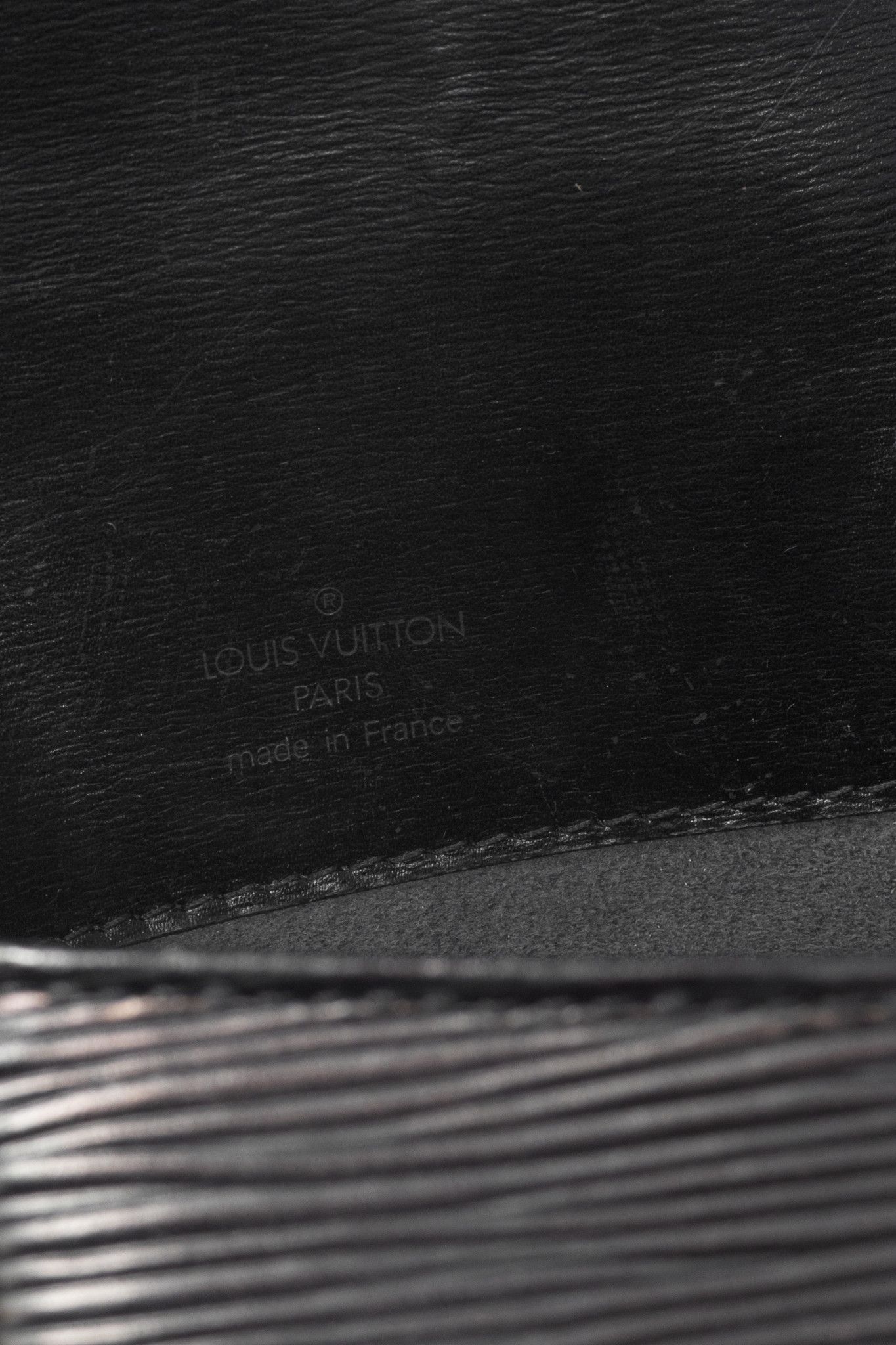 Louis Vuitton Louis Vuitton Buci Black Epi Leather Shoulder Bag Size ONE SIZE - 11 Thumbnail