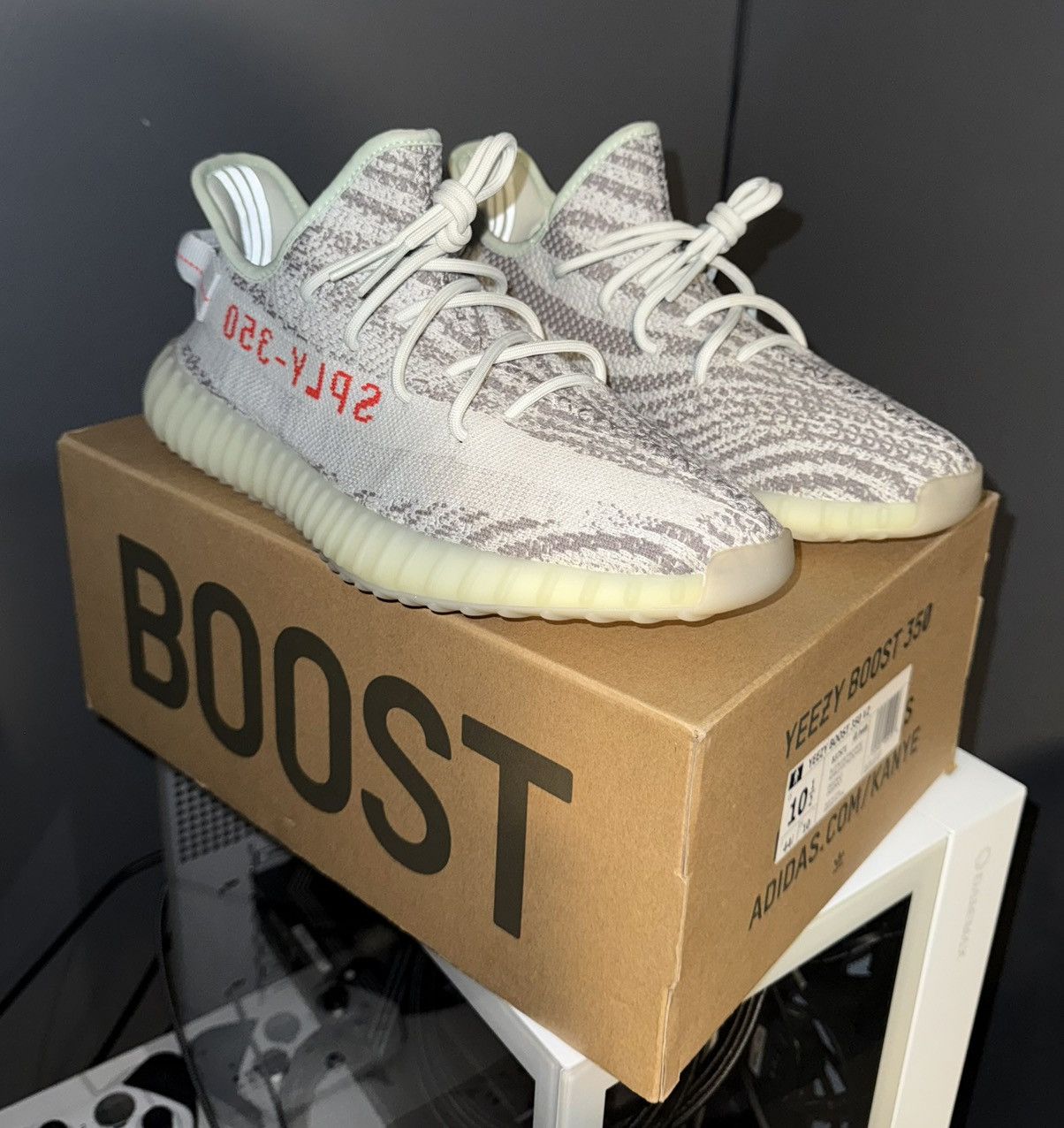 Yeezy Yeezy Boost 350 V2 ‘Blue Tint’ 2023 Size US 10.5 / EU 43-44 - 1 Thumbnail