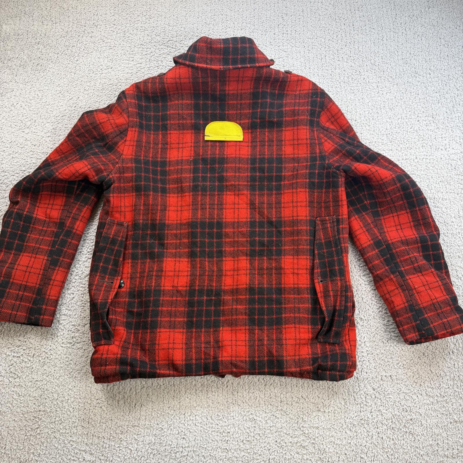 Woolrich Woolen Mills Vintage 60s Woolrich Buffalo Plaid Wool Jacket Red Black Size US S / EU 44-46 / 1 - 2 Thumbnail