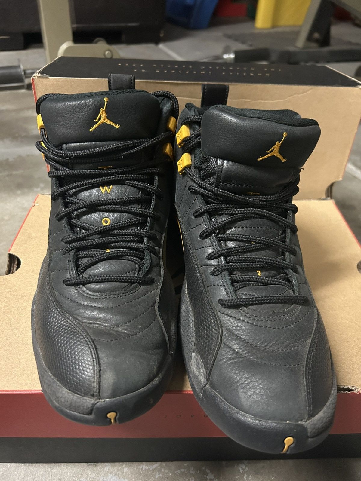 Jordan Brand × Nike Air Jordan 12 Black Taxi Size US 9 / EU 42 - 4 Thumbnail