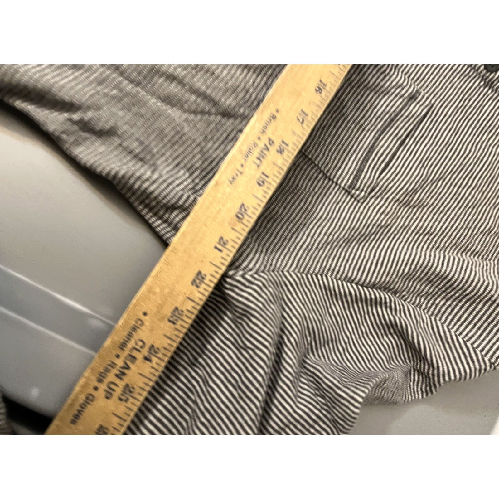 Gap GAP Sweatshirt Mens XL Long Sleeve Pullover Crew Neck Striped Gray Cotton Polyester Shirt Worded: None Size US XL / EU 56 / 4 - 5 Thumbnail