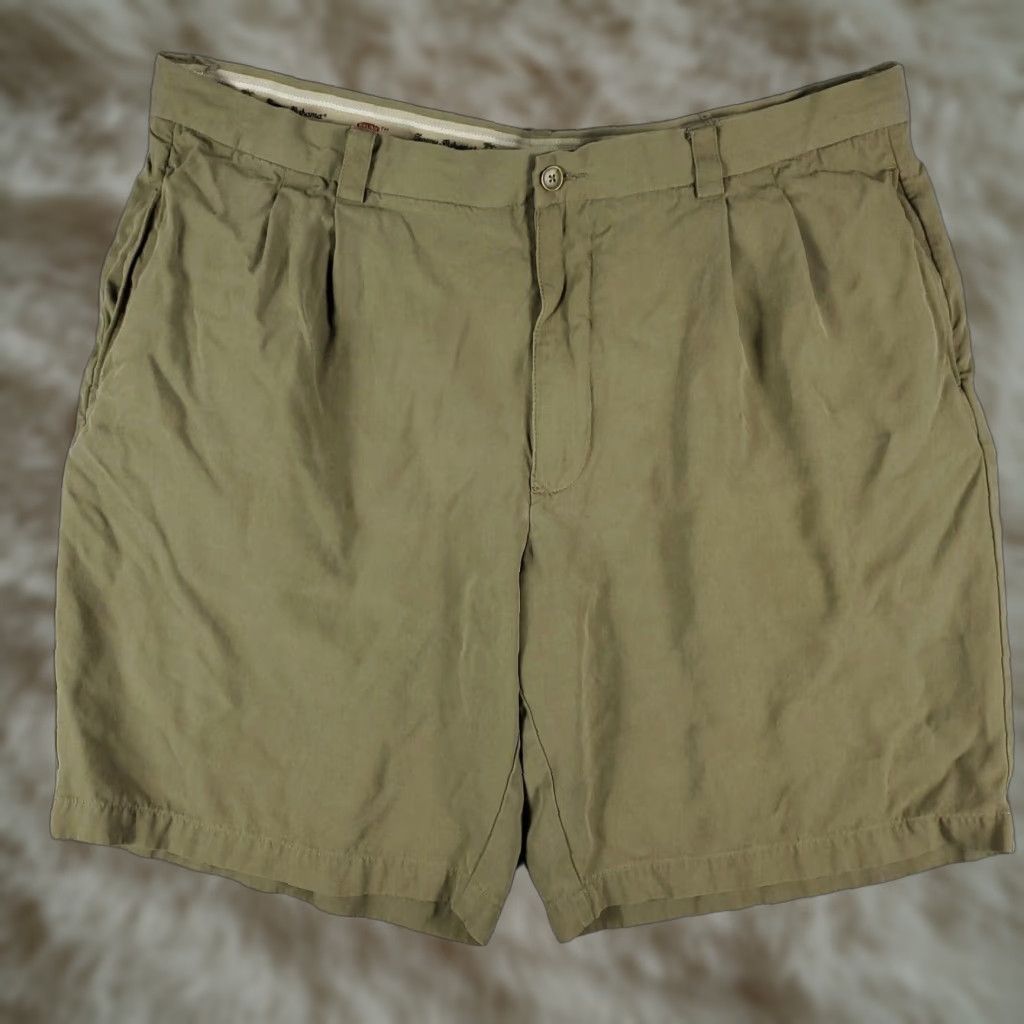 Tommy Bahama VINTAGE Tommy Bahama Shorts Mens Size 38 Chino Silk Pleated Beige Casual Classic Size US 38 / EU 54 - 1 Thumbnail