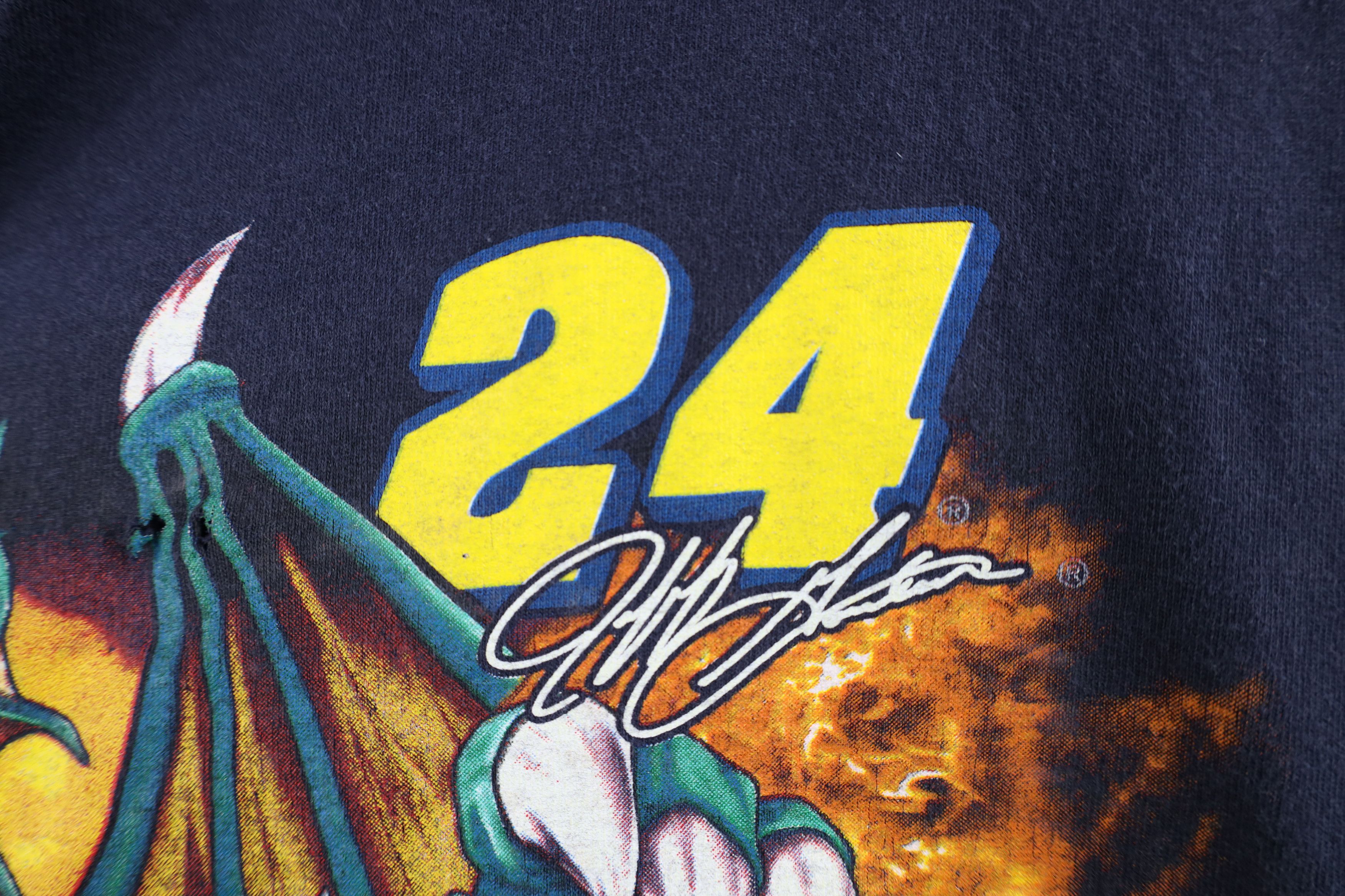 Vintage Vintage Y2K 2001 NASCAR Dragon Jeff Gordon Racing T-Shirt Size US XXL / EU 58 / 5 - 6 Thumbnail