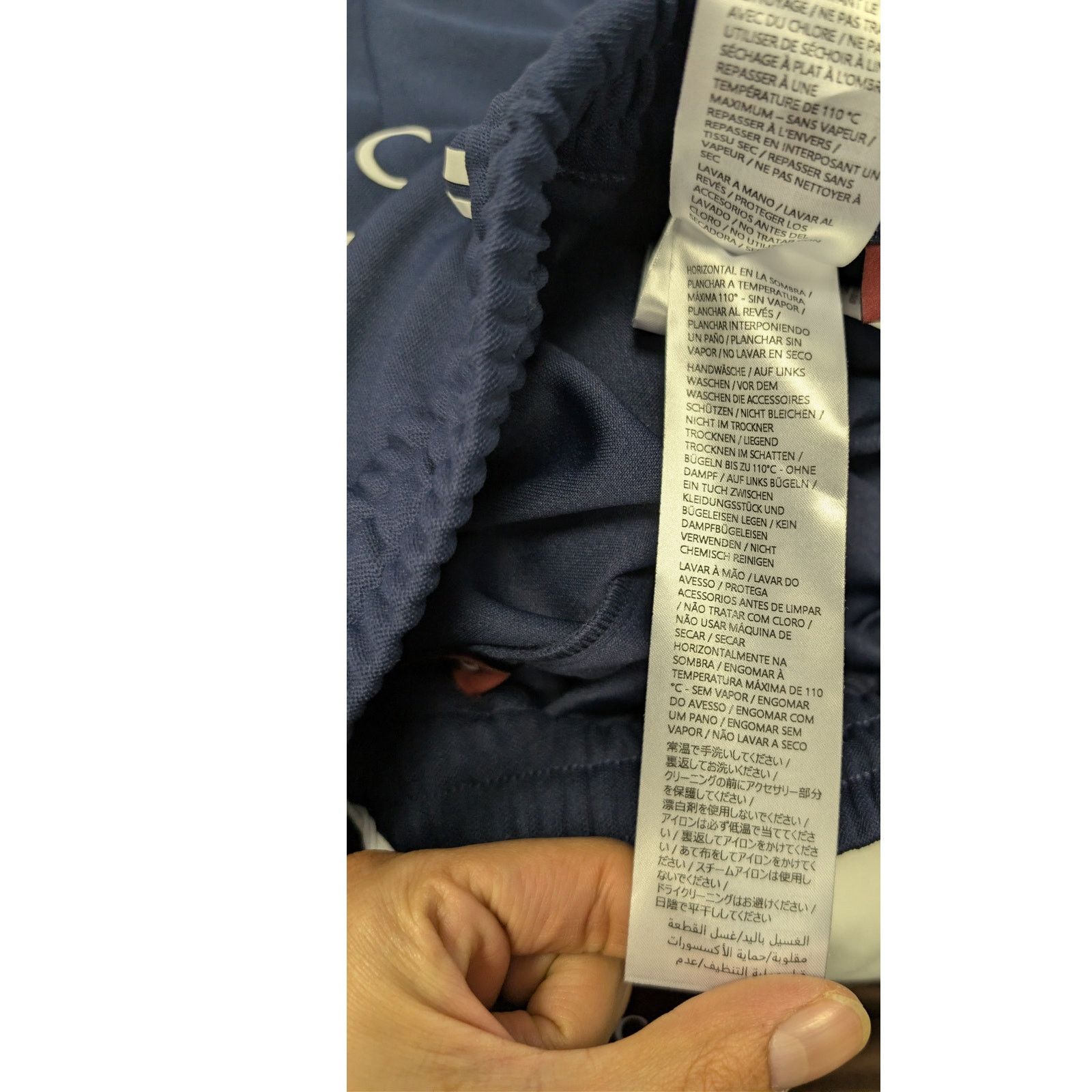 Gucci o1rshd1 Technical Jersey Shorts in Navy Blue / White Stripes Size US 38 / EU 54 - 19 Thumbnail