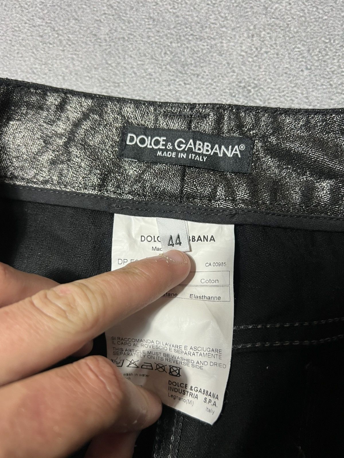 Dolce & Gabbana 🖤 DOLCE & GABBANA WOMEN’S COLLECTION JEANS — SIZE 44 Size 30" / US 8 / IT 44 - 8 Thumbnail